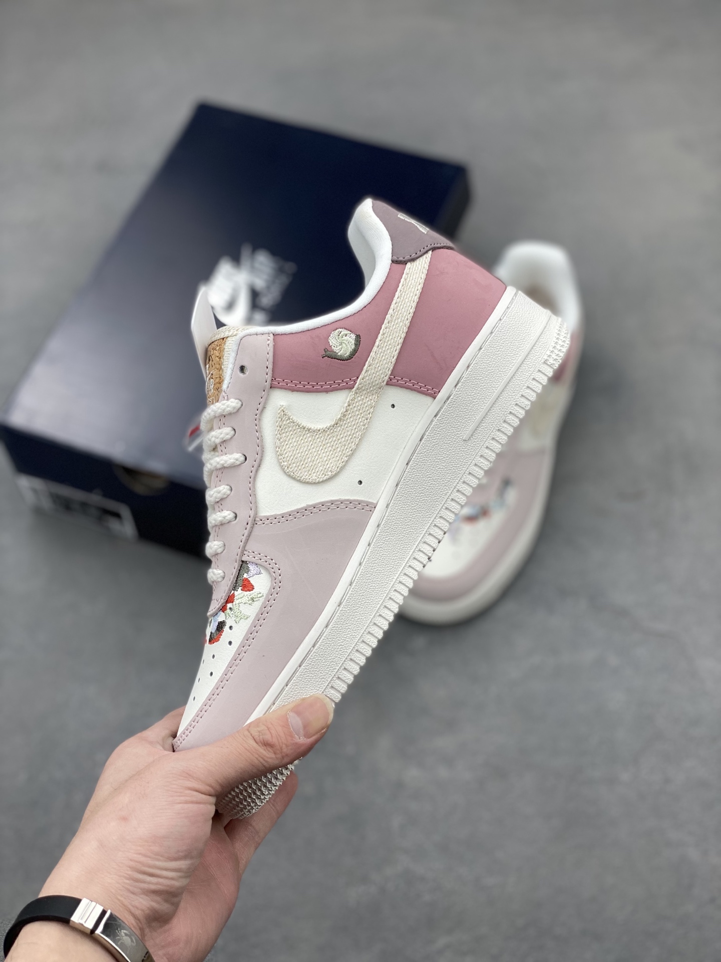 Nike Air Force 1 '07 Low Pink Floral Casual Sneakers IB8874-111 4 i1743959623160 2993 0 2