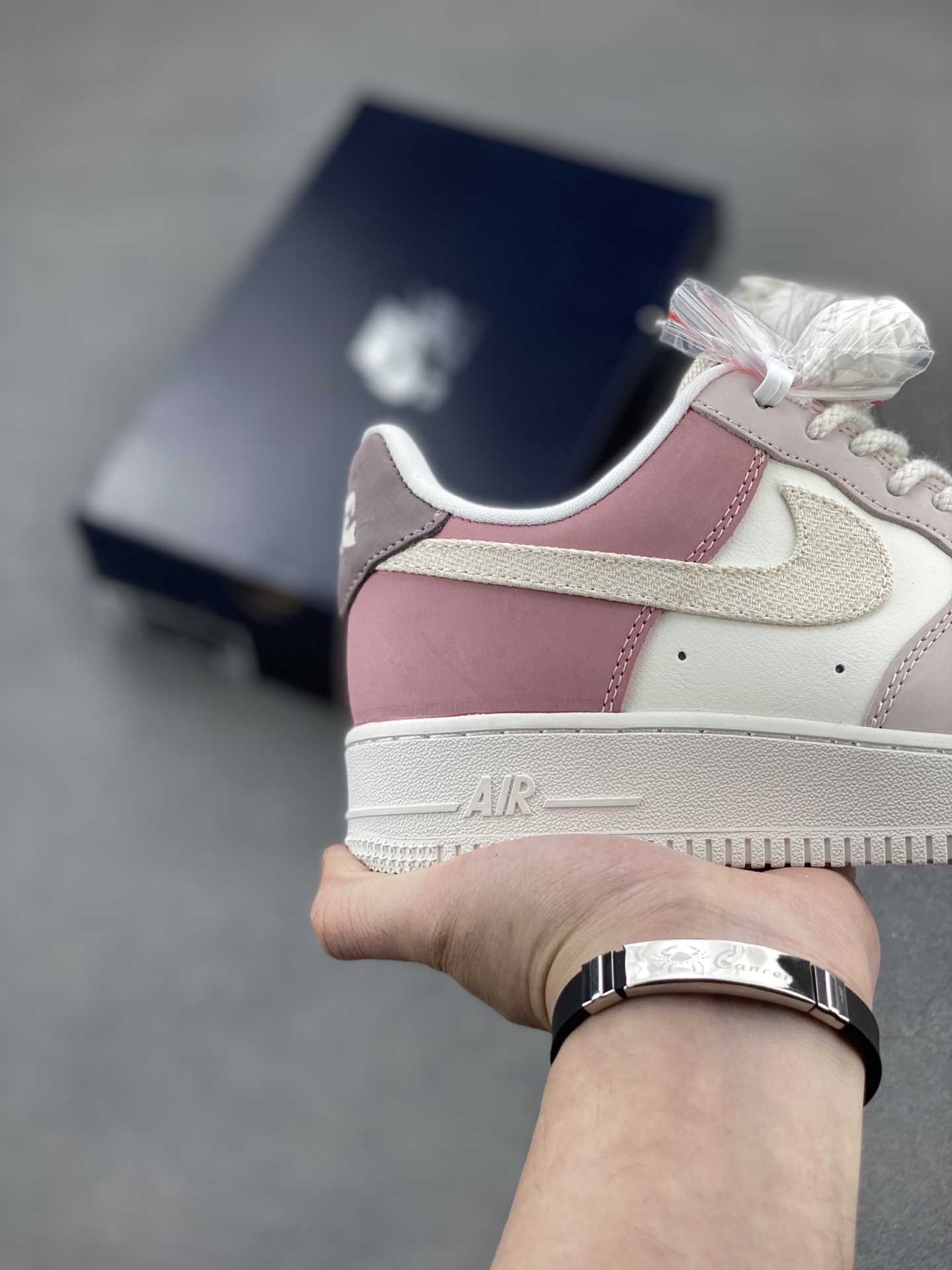 Nike Air Force 1 '07 Low Pink Floral Casual Sneakers IB8874-111 6 i1743959629711 6484 0 4