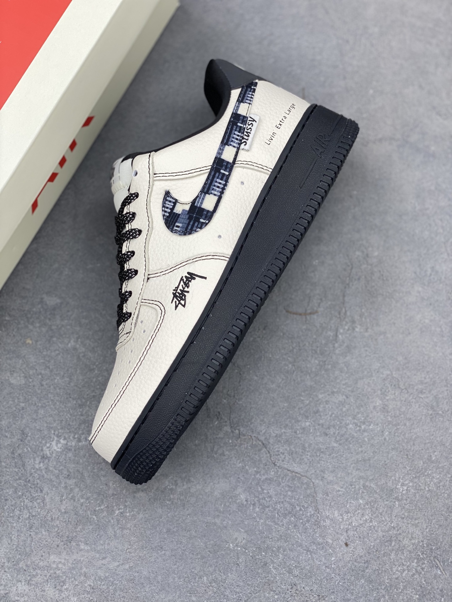Nike Air Force 1 '07 Low Stussy Limited Edition Sneakers 8 i1743959787196 4546 0 6