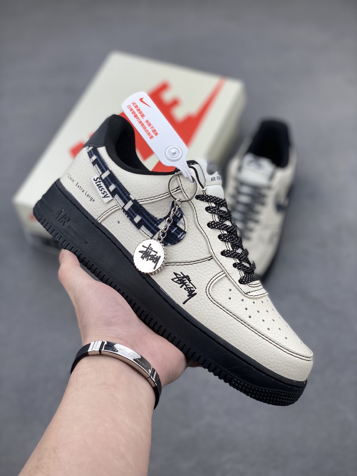 Nike Air Force 1 '07 Low Stussy Limited Edition Sneakers 2 i1743959796947 4965 0 0