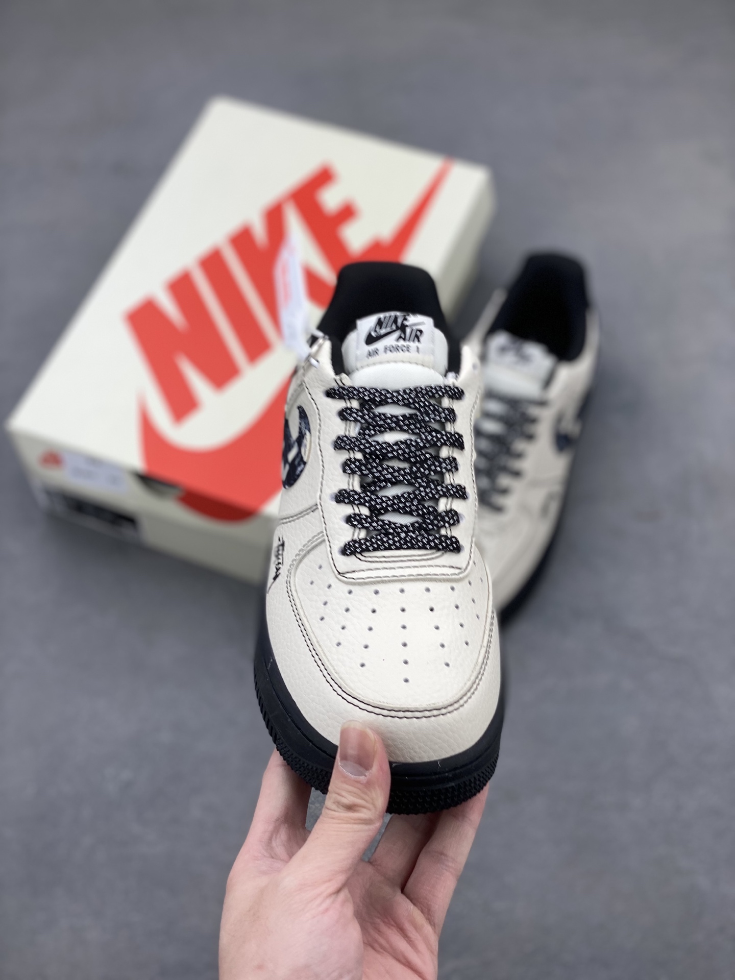 Nike Air Force 1 '07 Low Stussy Limited Edition Sneakers 3 i1743959798407 5333 0 1