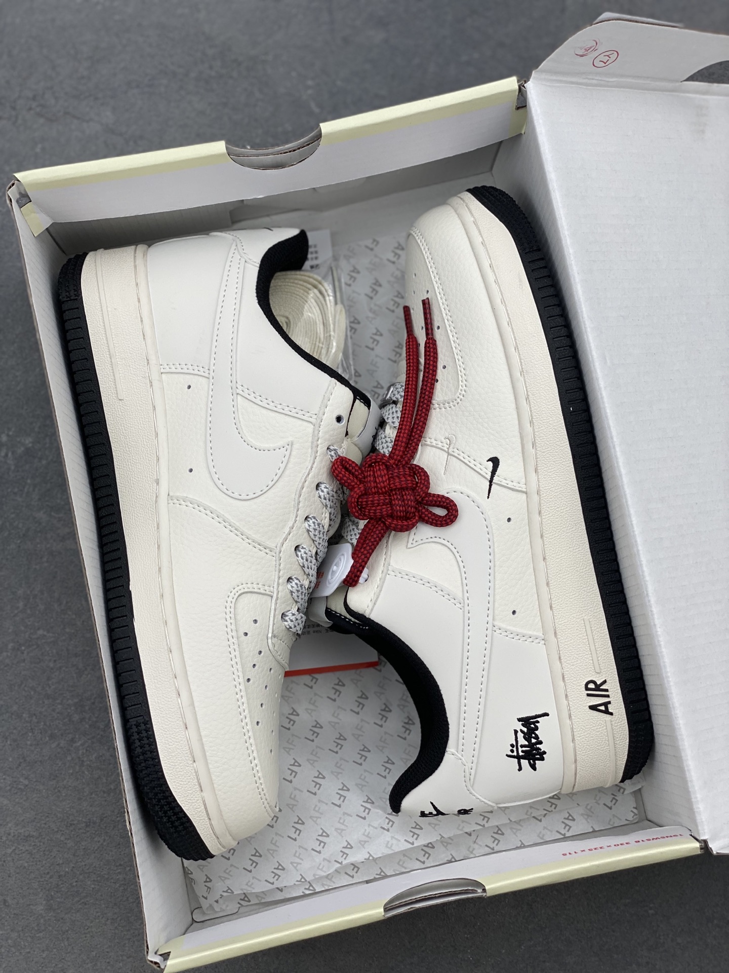 Nike Air Force 1 '07 Low White/Black Limited Edition Sneakers 10 i1743959850795 7311 0 8