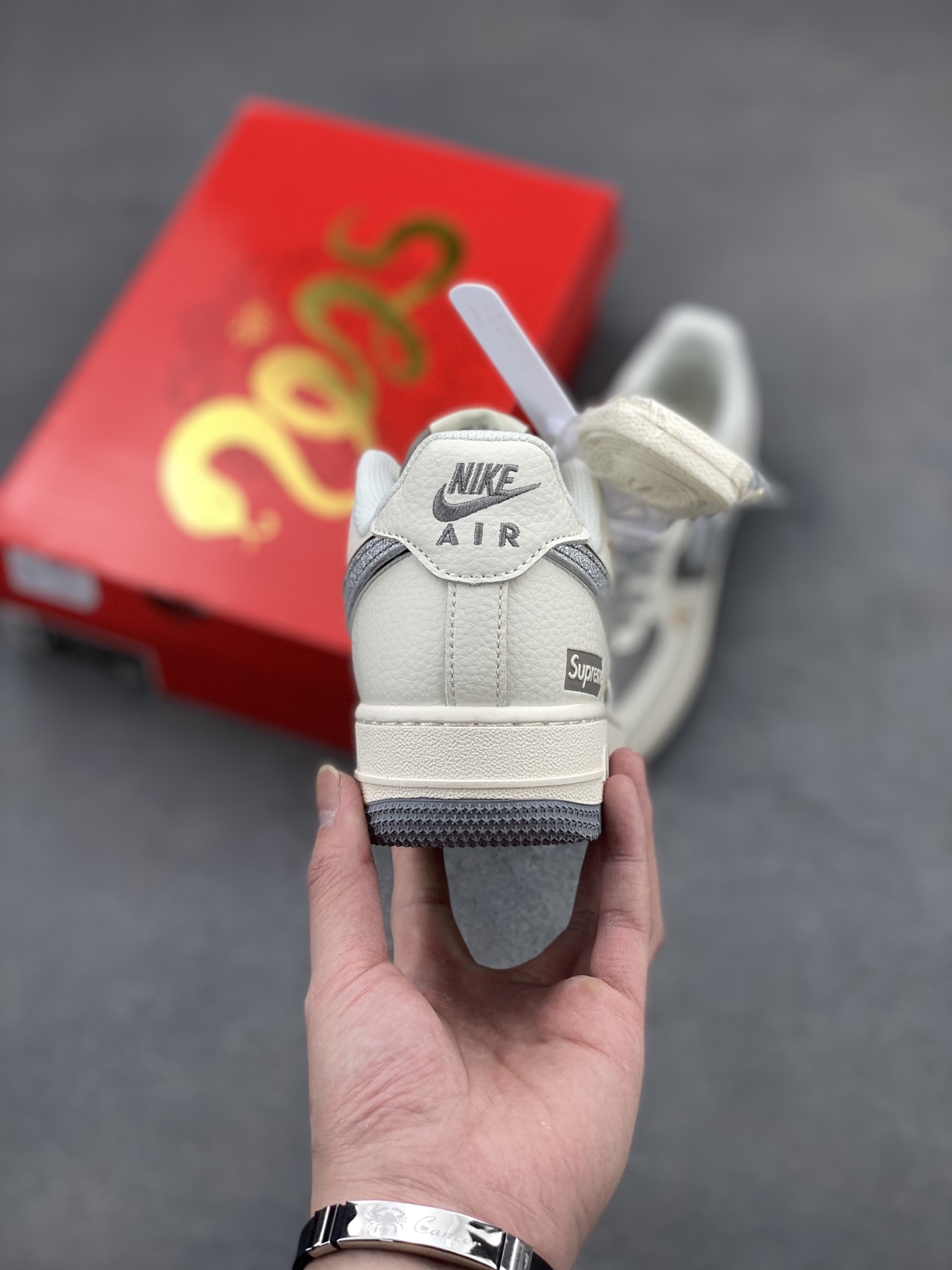 Nike X Supreme Air Force 1 '07 Low White/Grey Limited Edition Sneakers 5 i1743959941774 6649 0 3