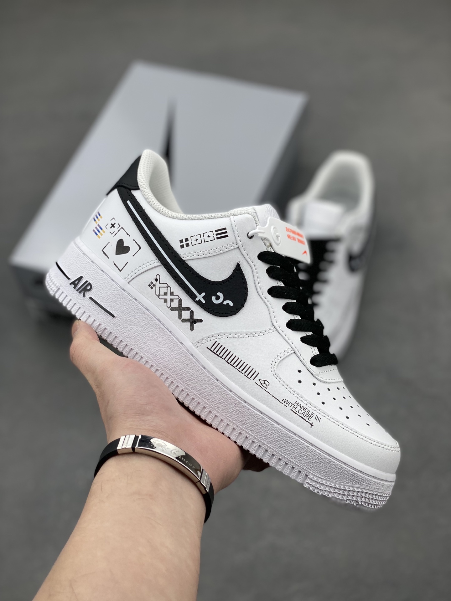 Nike Air Force 1 '07 Low White/Black Sneakers Limited Edition 2 i1743960127862 479 0 0
