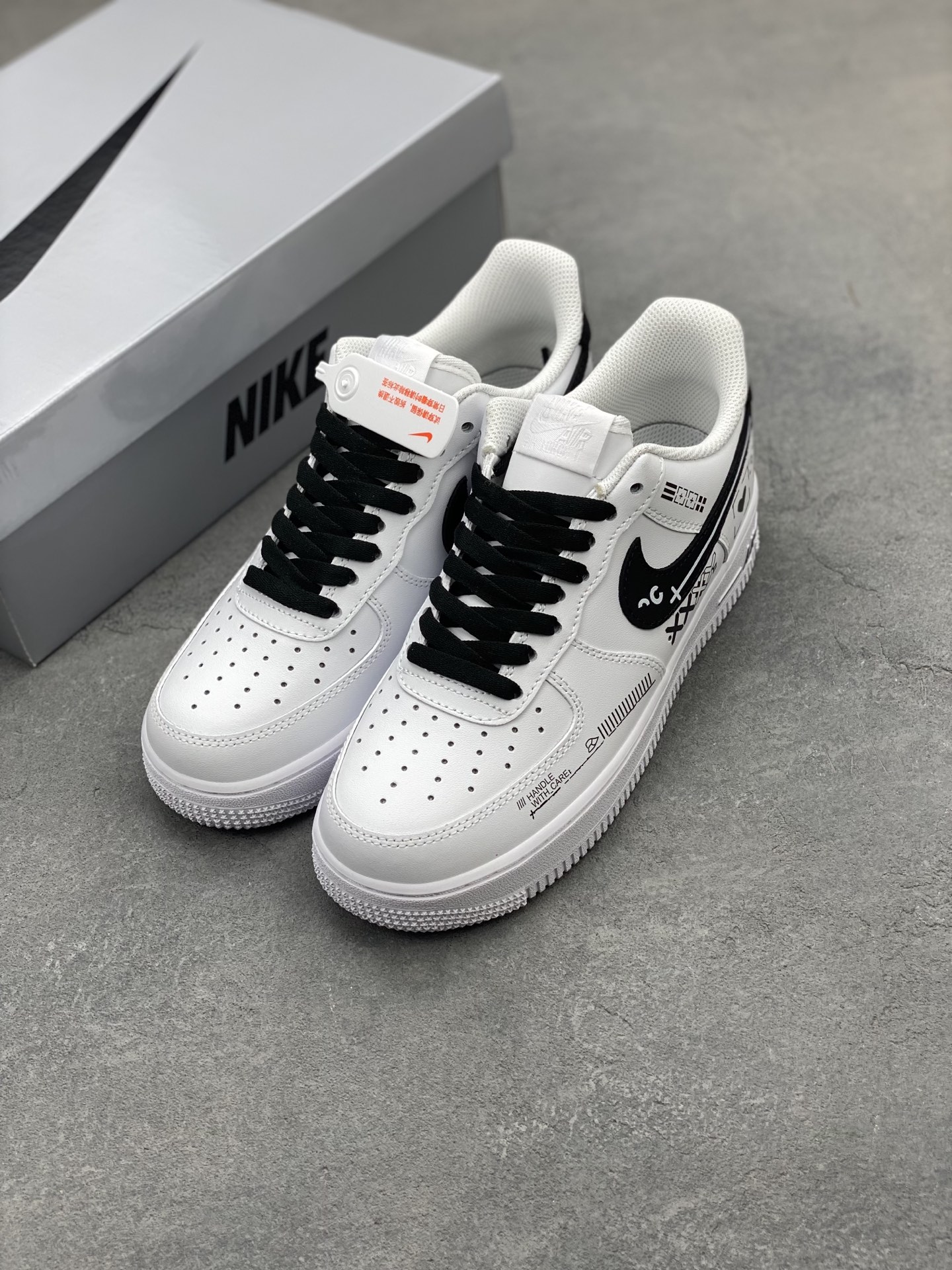 Nike Air Force 1 '07 Low White/Black Sneakers Limited Edition 9 i1743960147914 3486 0 7