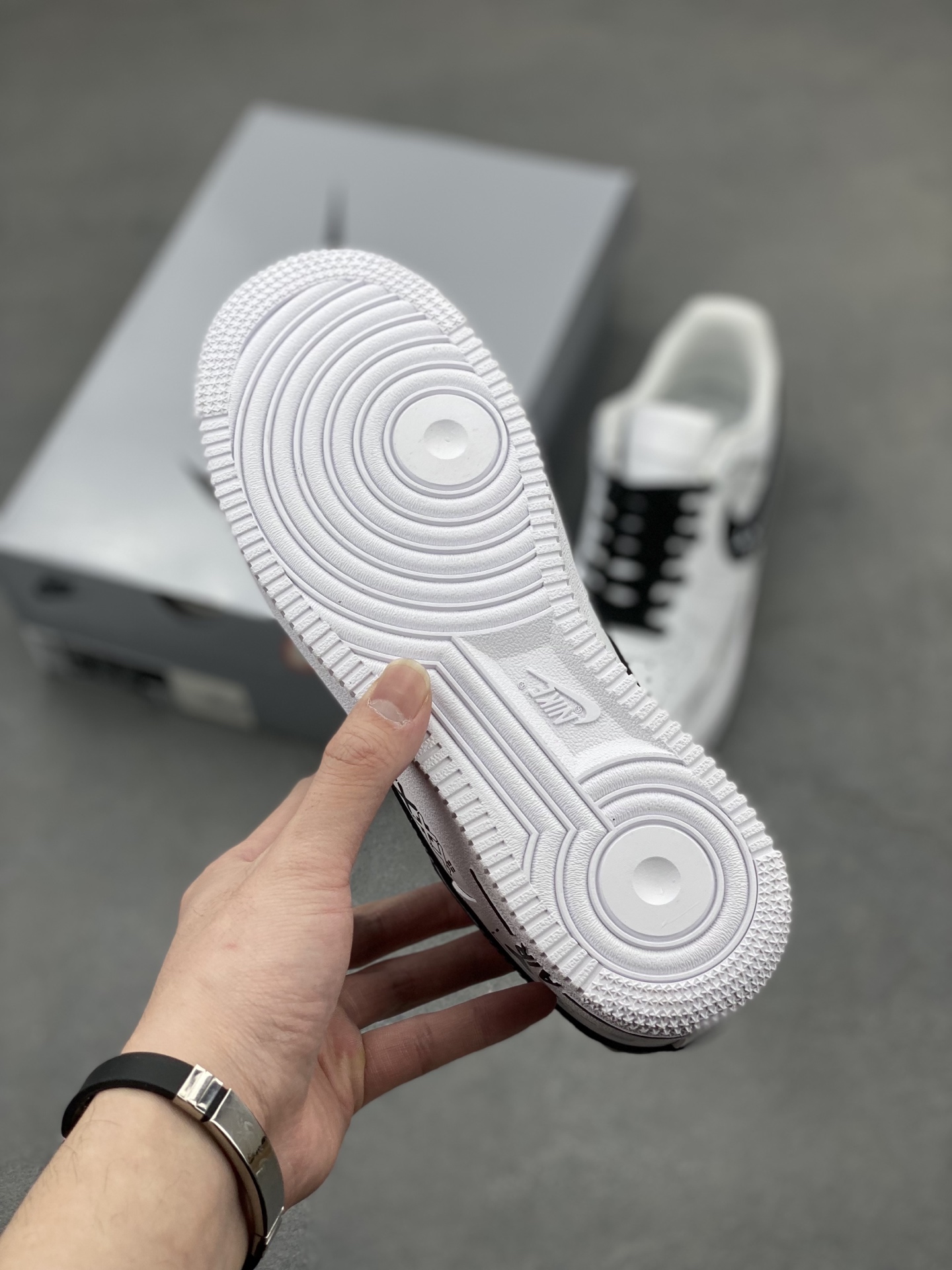 Nike Air Force 1 '07 Low White/Black Sneakers Limited Edition 7 i1743960149755 3621 0 5