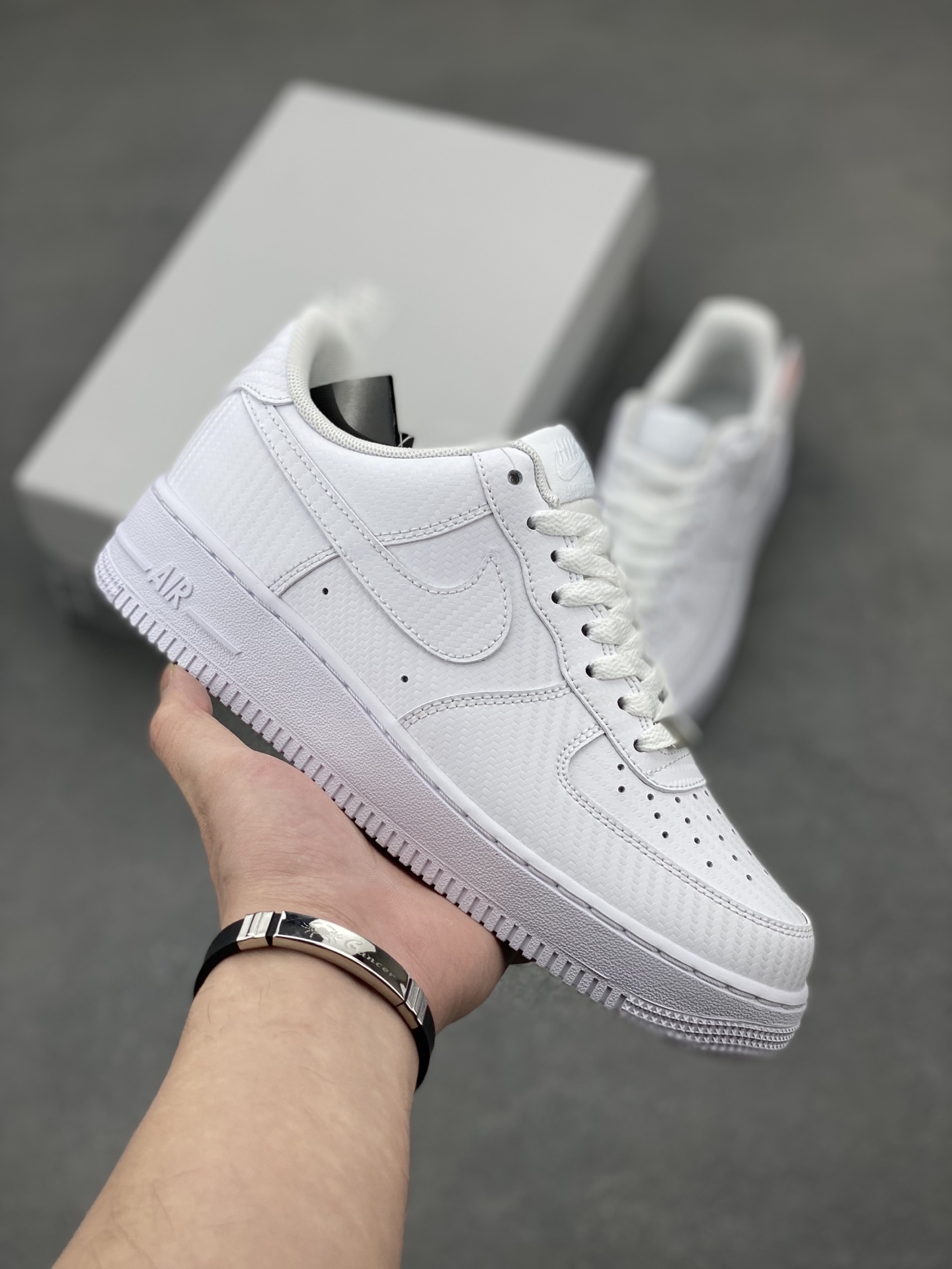 Nike Air Force 1 '07 Low White Casual Sneakers - Limited Edition 2 i1743960229389 5524 0 0