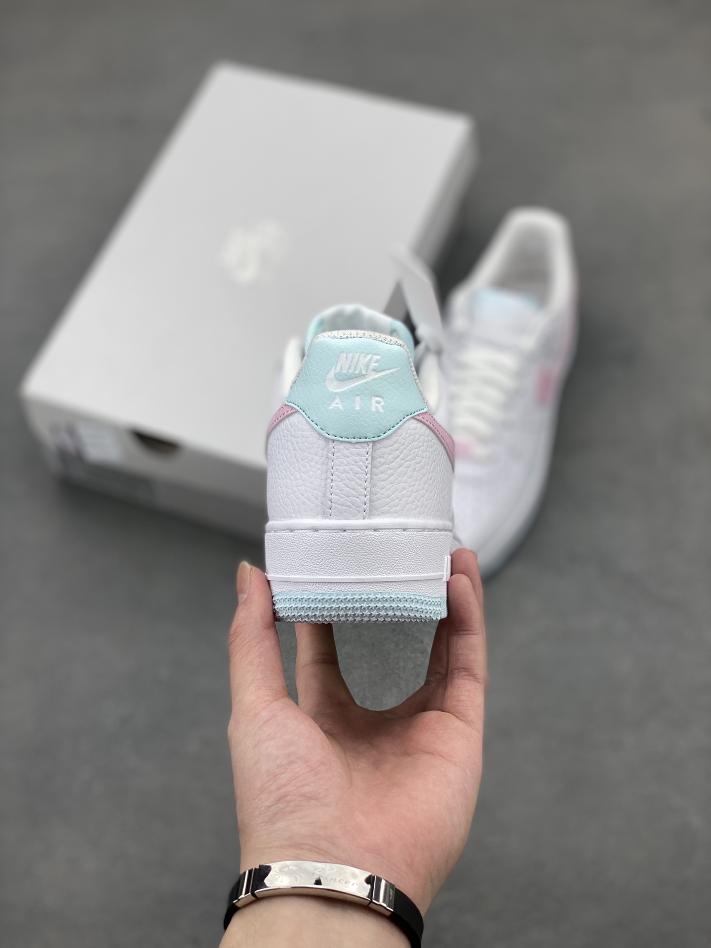Nike Air Force 1 '07 Low White/Pink Women's Casual Sneakers IH0640-161 5 i1744313993241 1351 0 3
