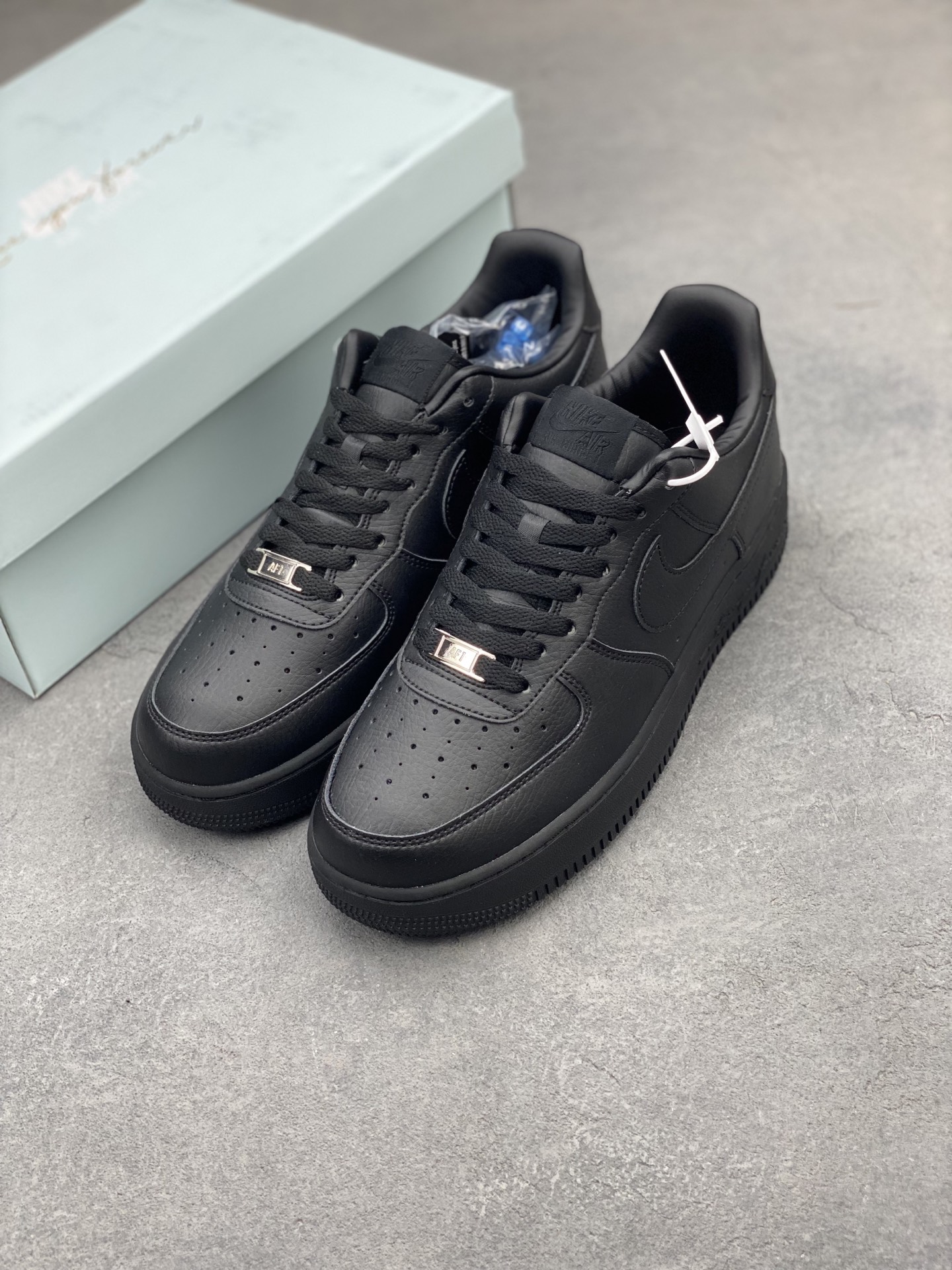 Nike Air Force 1 Low Black Leather Sneakers CZ8065-001 9 i1744314101561 6719 0 7