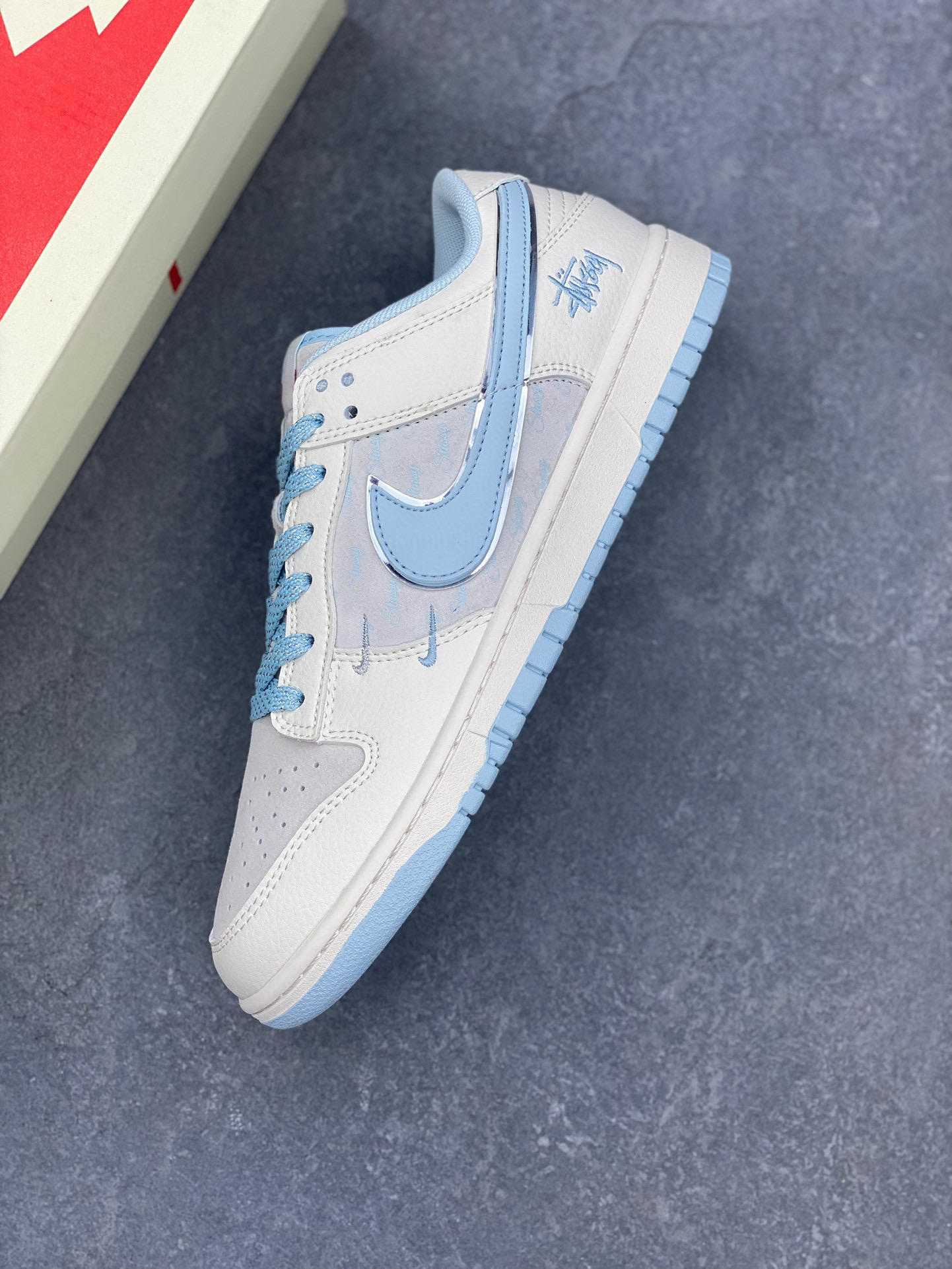 Nike SB Dunk Low Stussy Collab Double Swoosh Ice Crystal Blue Sneakers 8 i1744488669248 7525 0 6