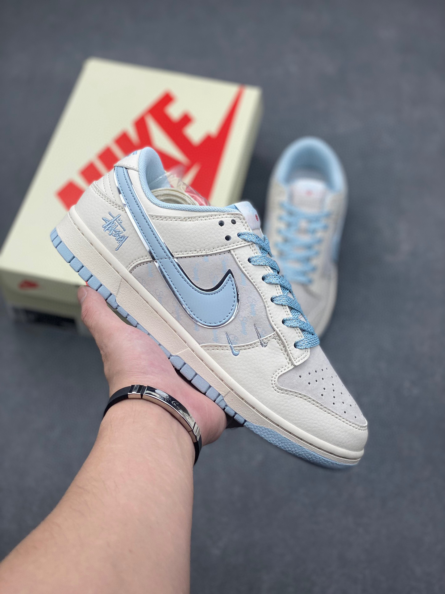 Nike SB Dunk Low Stussy Collab Double Swoosh Ice Crystal Blue Sneakers 2 i1744488670907 3999 0 0