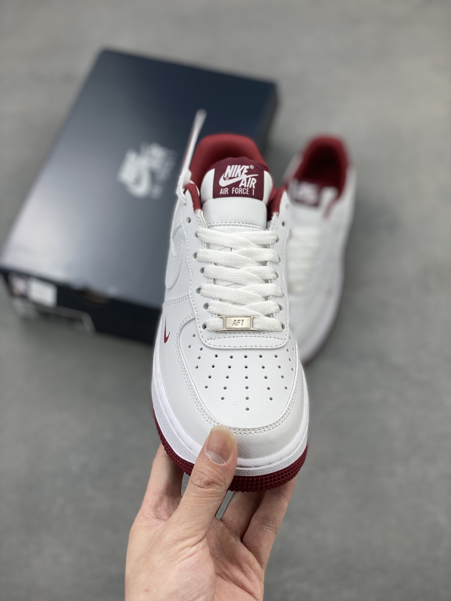 Nike Air Force 1 '07 Low White Burgundy Casual Sneakers HM9483-100 3 i1744489594416 8019 0 1