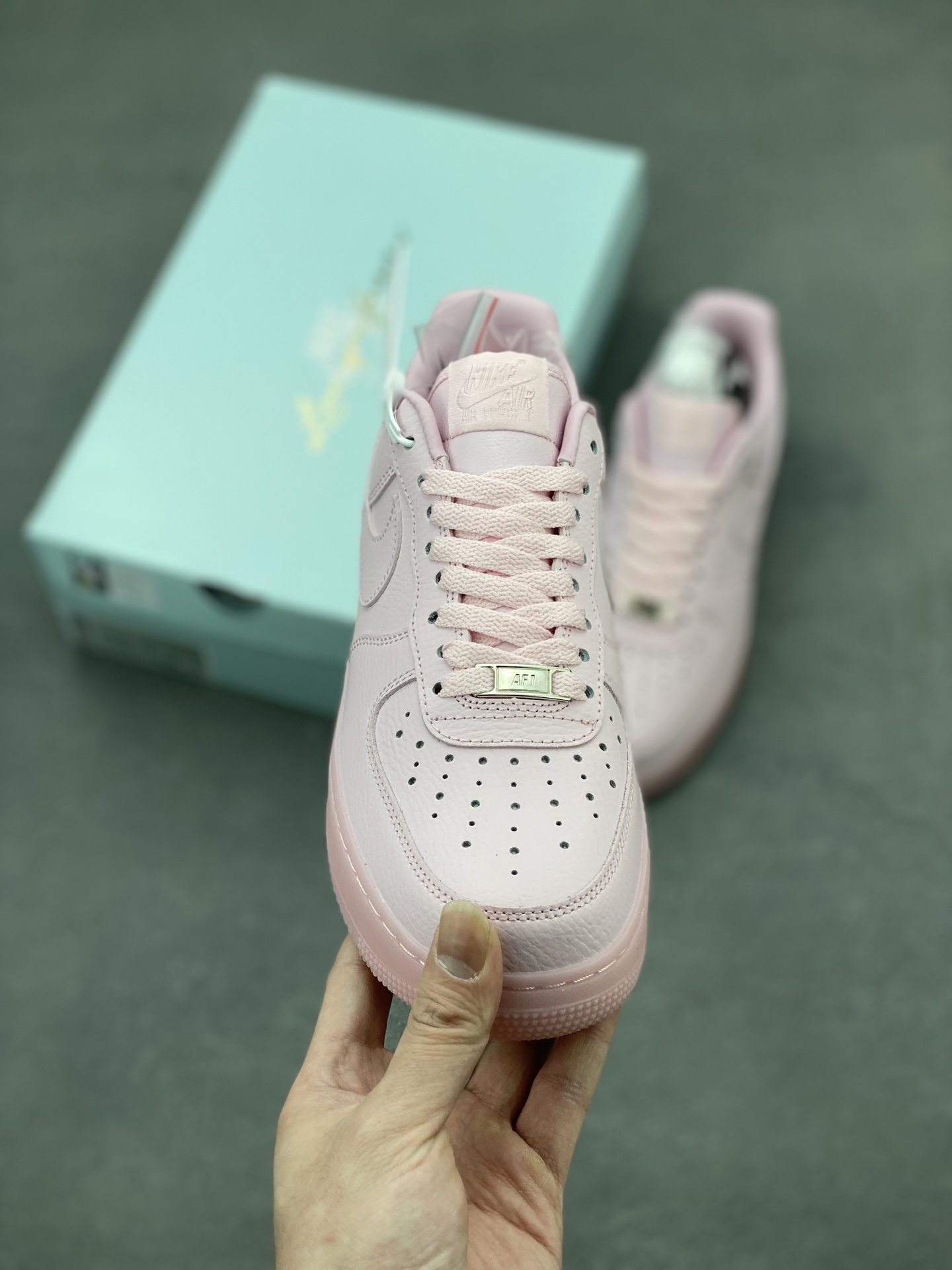 Nike Air Force 1 '07 Low Pink Casual Sneakers CZ8065-600 Limited Edition 3 i1744489765692 8763 0 1