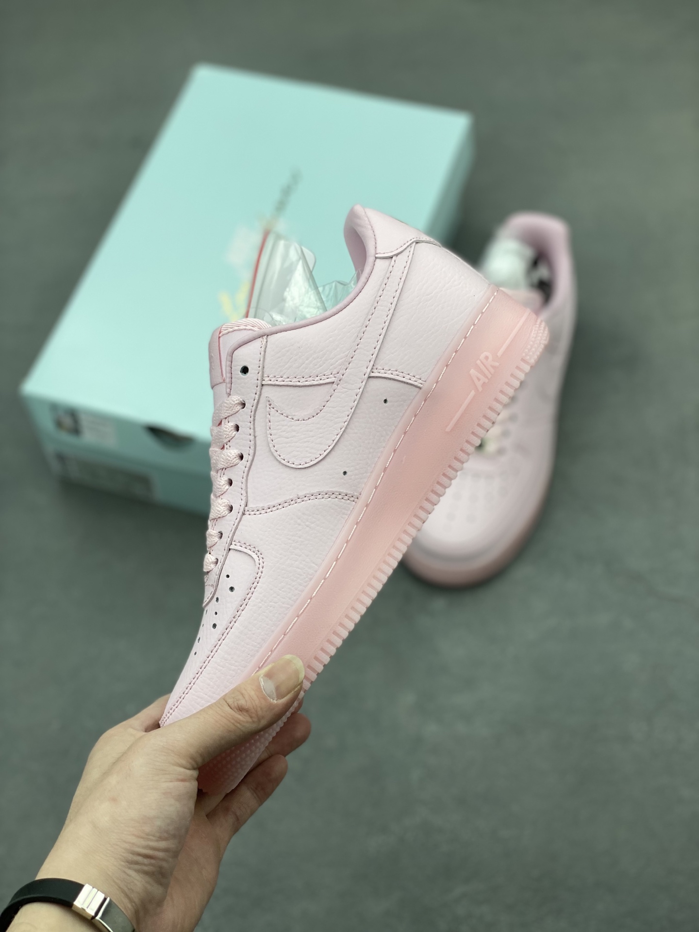Nike Air Force 1 '07 Low Pink Casual Sneakers CZ8065-600 Limited Edition 4 i1744489772229 9337 0 2