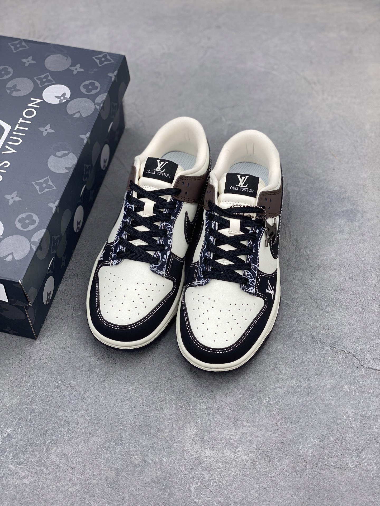 Nike SB Dunk Low x Louis Vuitton White Black Brown Company Grade Shoes 8 i1744571477902 4984 0 7