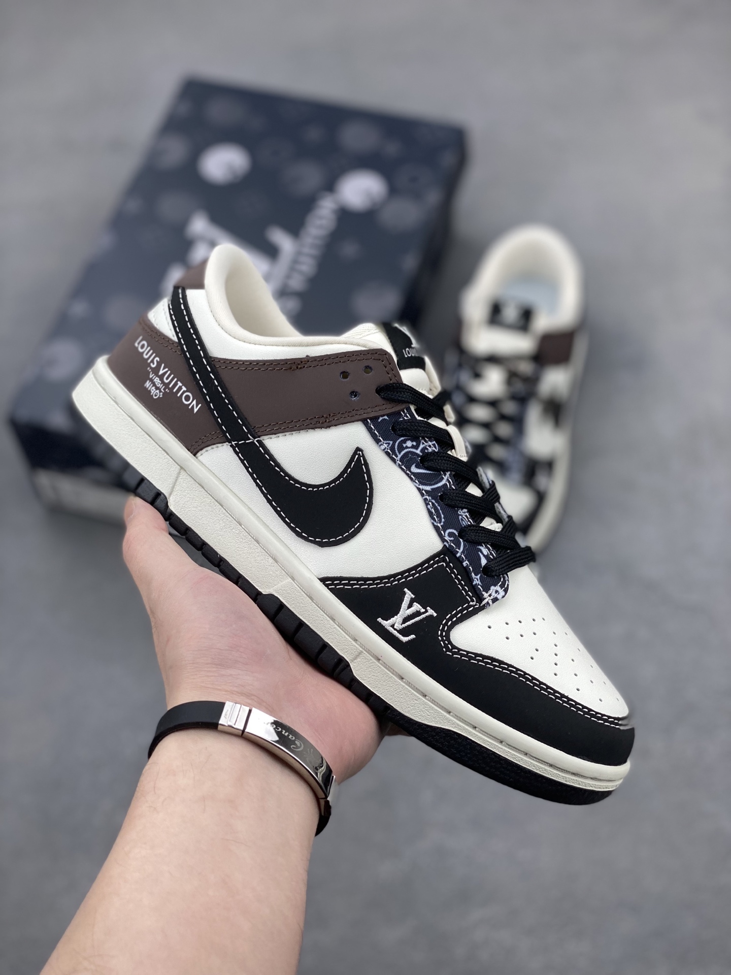 Nike SB Dunk Low x Louis Vuitton White Black Brown Company Grade Shoes 1 i1744571481413 6974 0 0