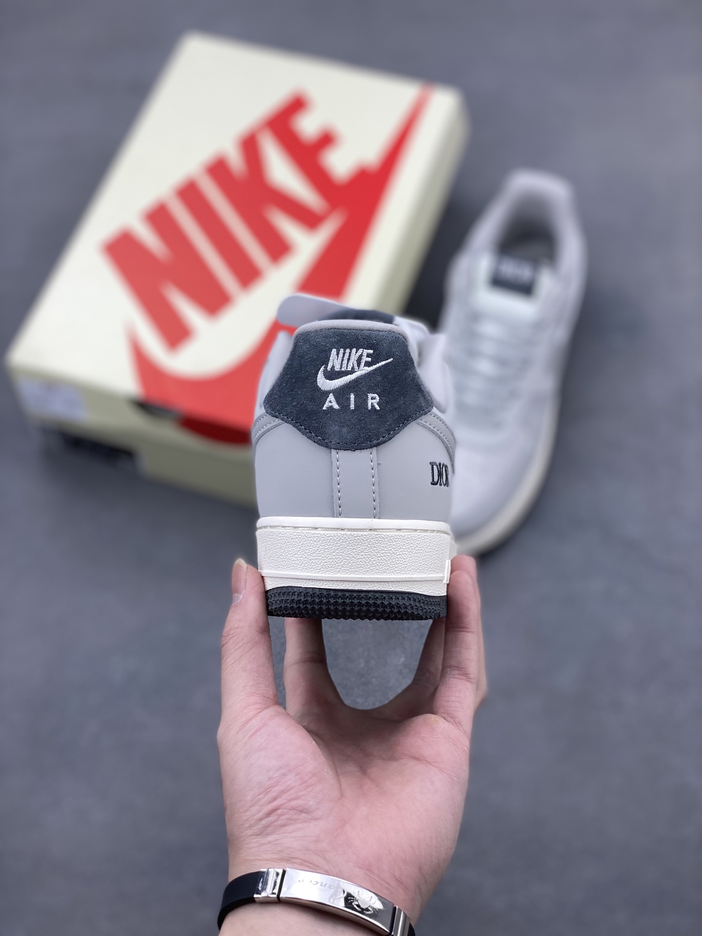 Nike Air Force 1 '07 Low Gray Dior Limited Edition Sneakers 5 i1744572620443 7280 0 3