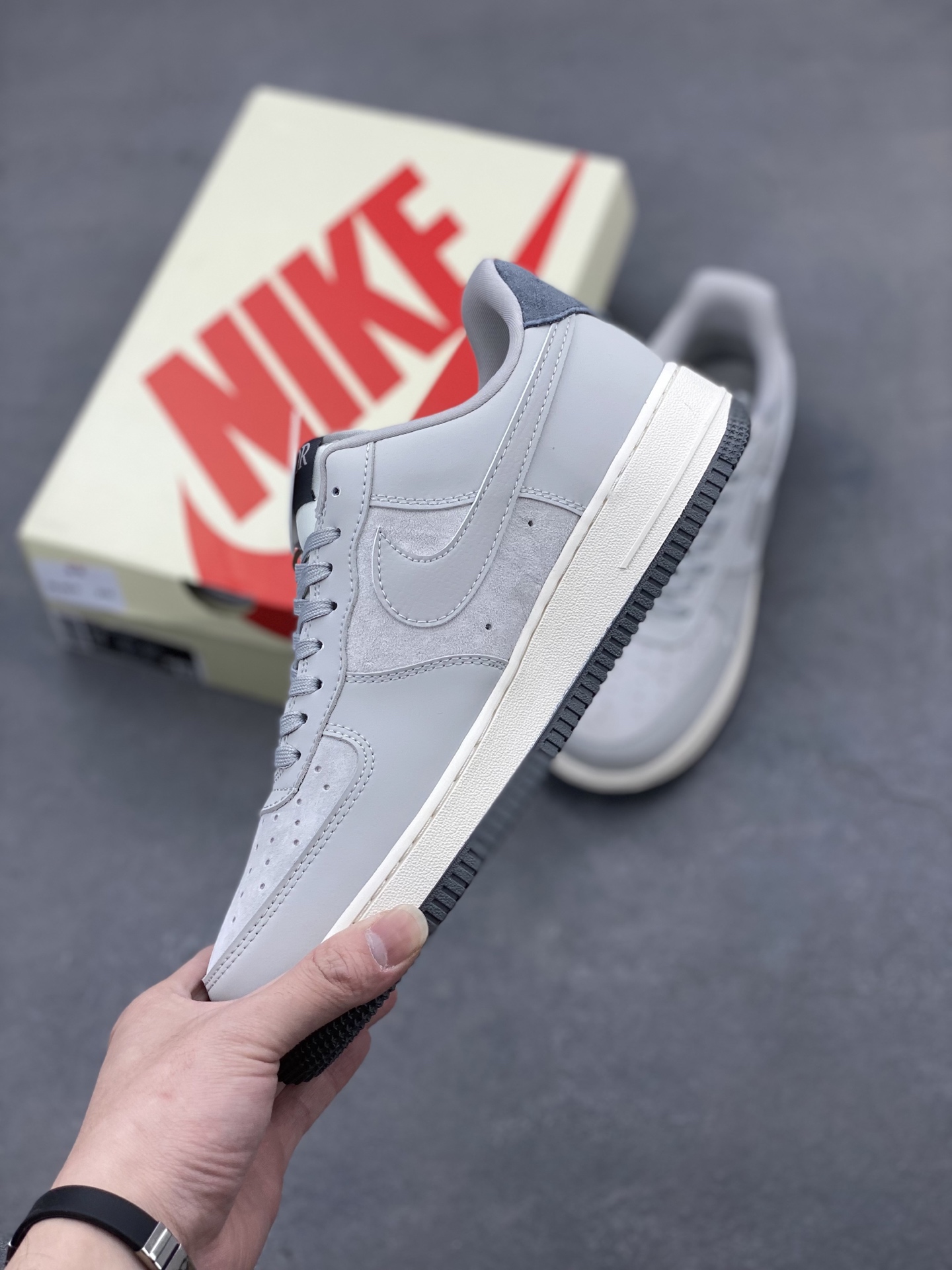 Nike Air Force 1 '07 Low Gray Dior Limited Edition Sneakers 4 i1744572620920 3626 0 2