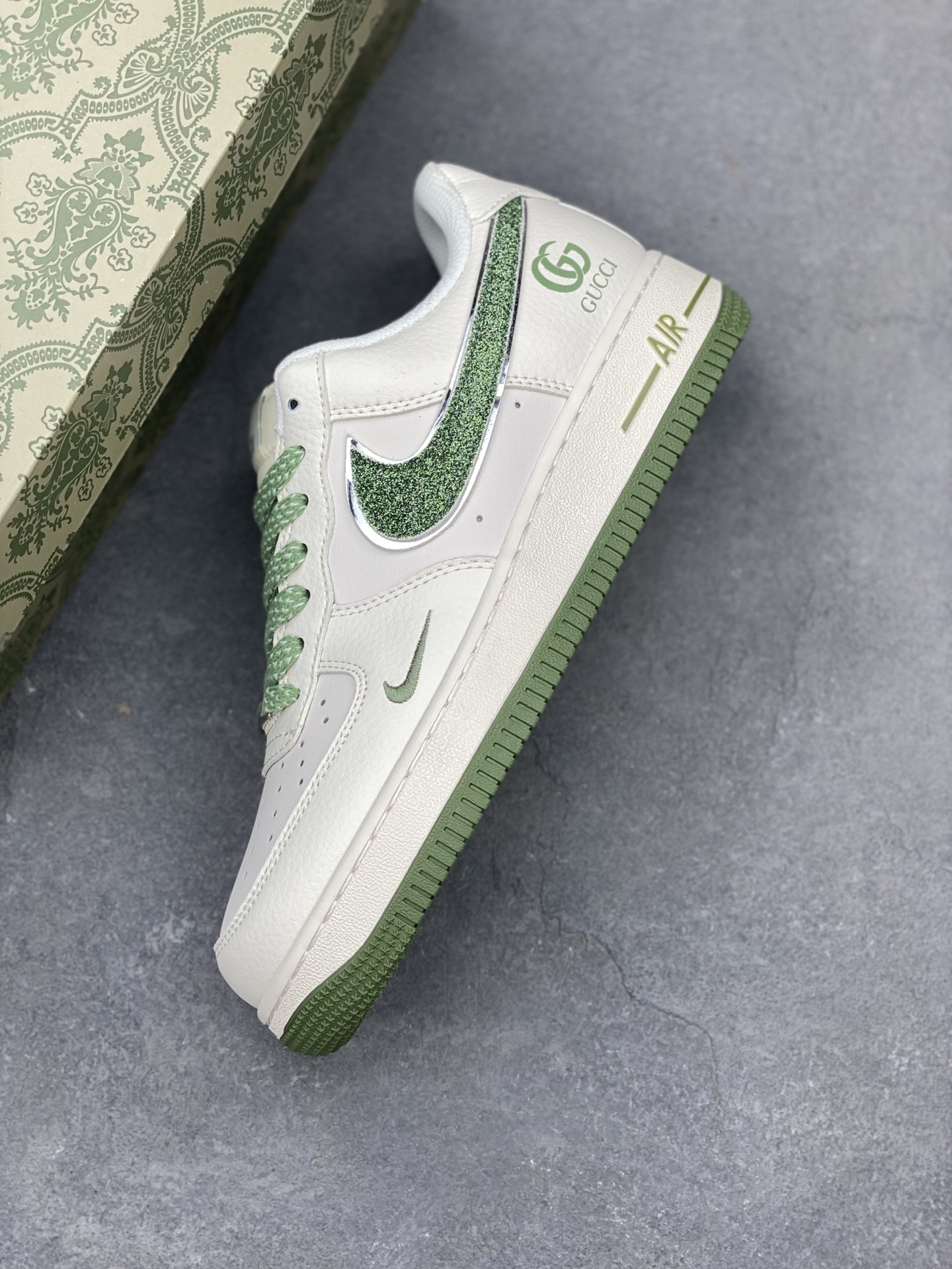 Nike Air Force 1 '07 Low Custom Gucci Sneakers Limited Edition Shoes 8 i1744572680978 8323 0 6