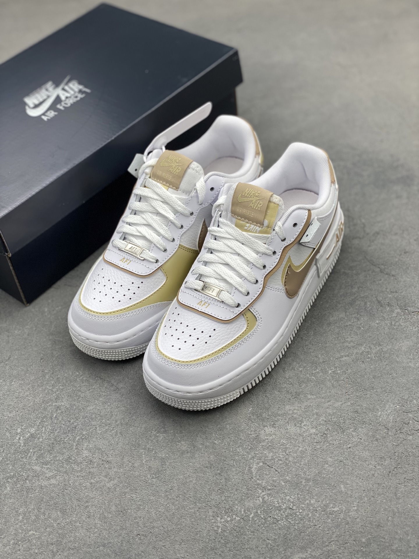 Nike Air Force 1 Shadow Women's Lightweight Platform Sneakers - DZ1847-111 9 i1744573188674 4876 0 7