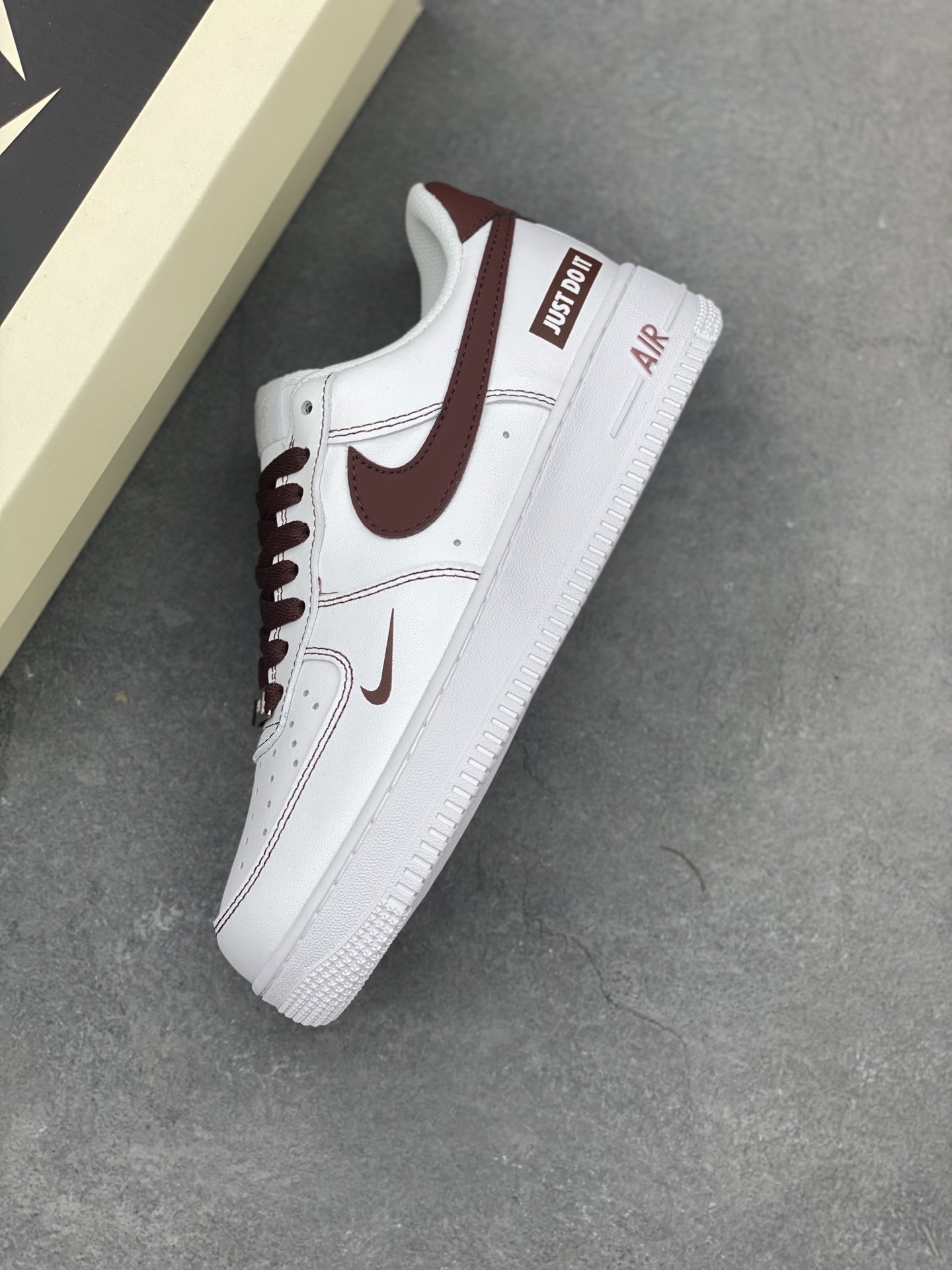 Nike Air Force 1 '07 Low White Maroon Casual Sneakers CW2288-027 8 i1745265829723 6874 0 6