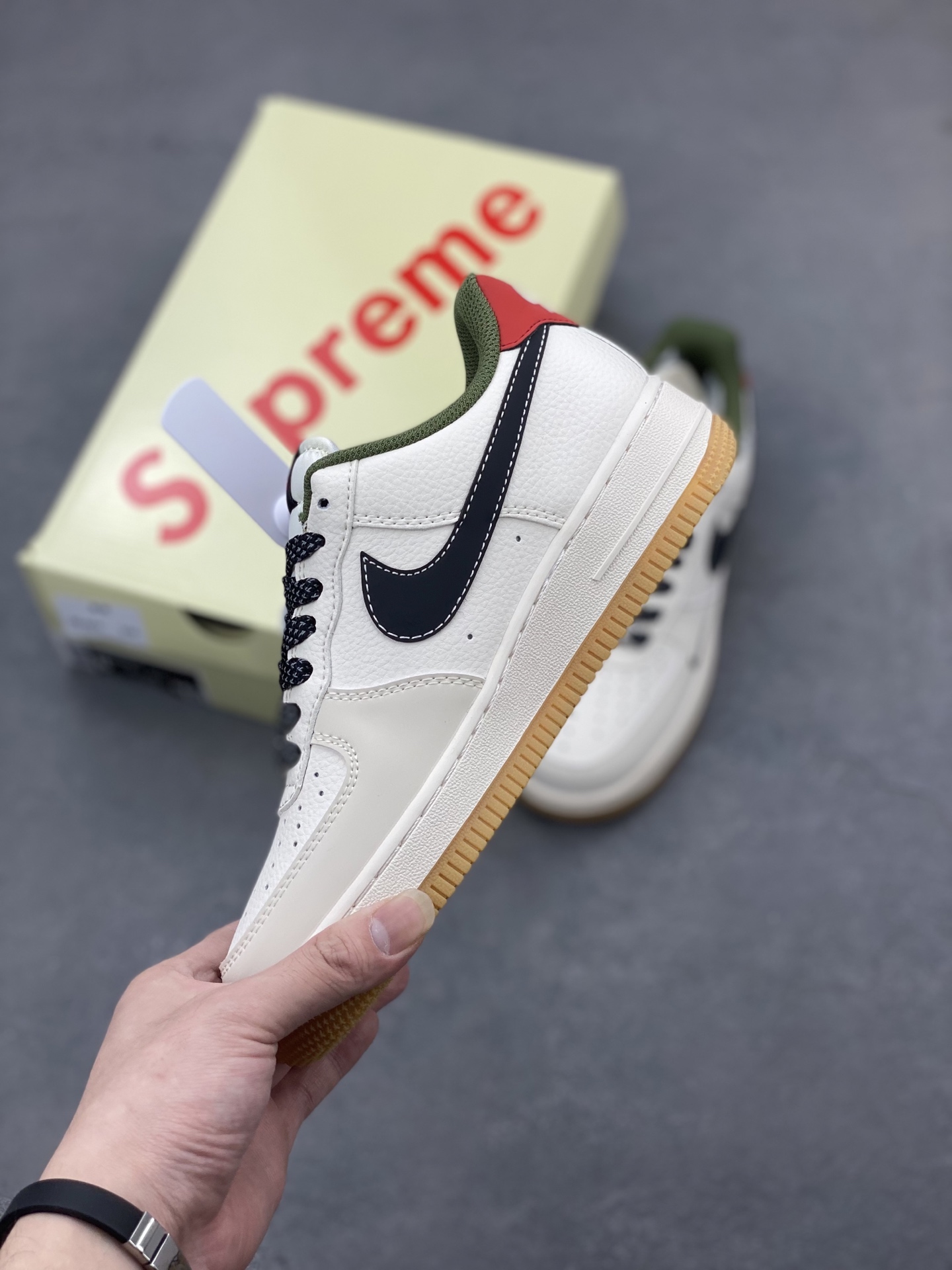 Nike Air Force 1 '07 Low Sneakers - Limited Edition, Premium Comfort 4 i1745522414670 9686 0 2