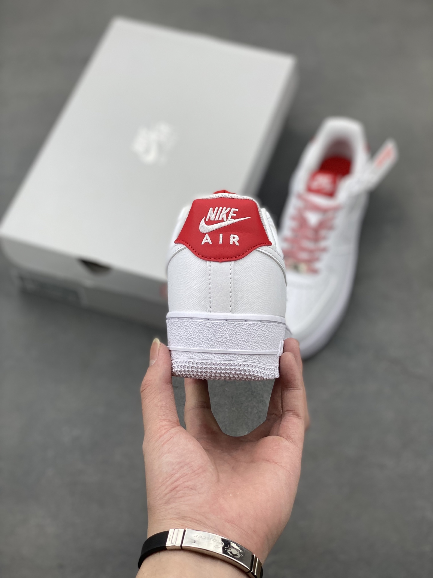 Nike Air Force 1 '07 Low White/Red Limited Edition Sneakers 5 i1748549621010 6990 0 3