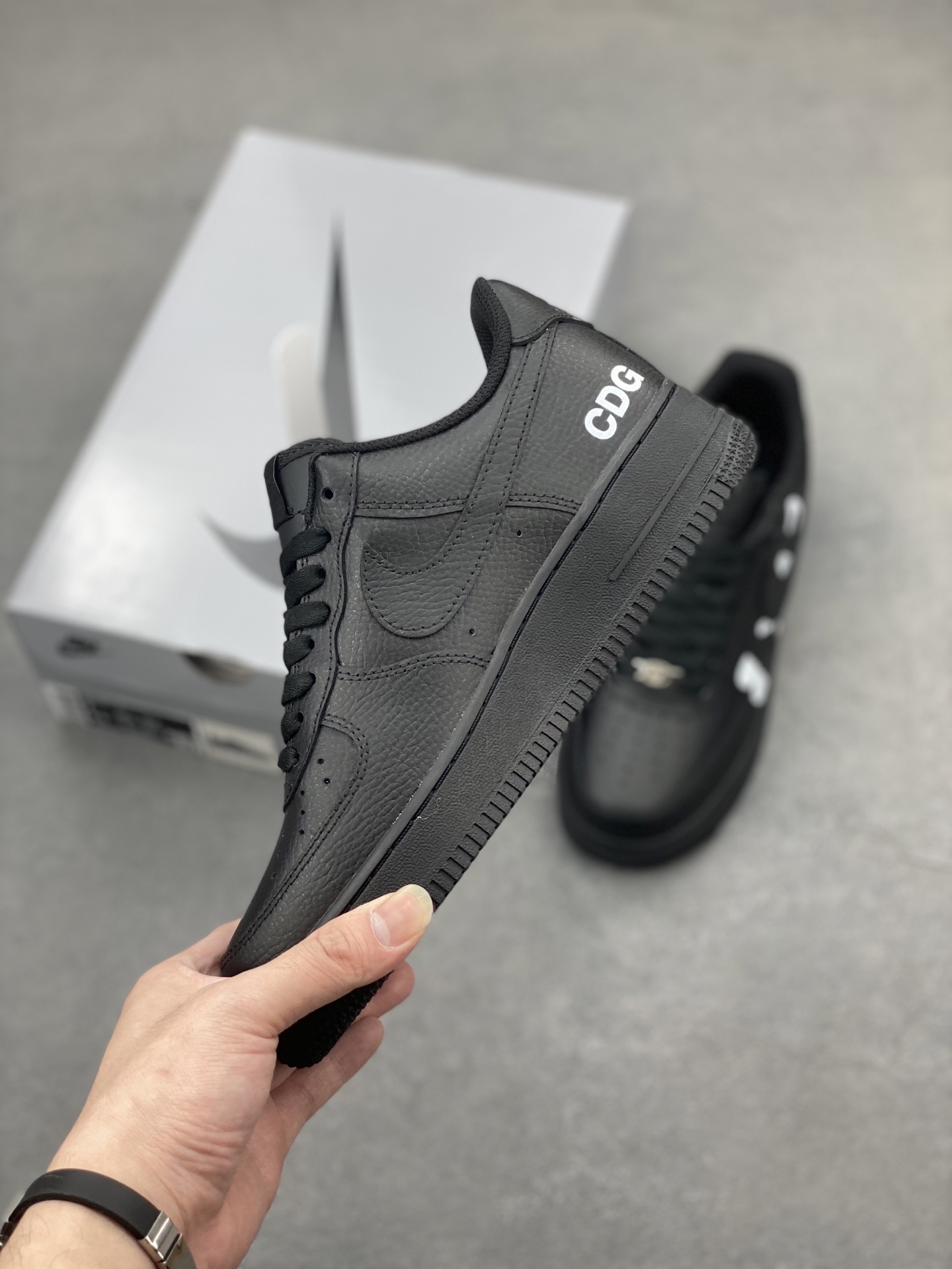 Nike Air Force 1 '07 Low Black/White Limited Edition Sneakers (IB9949-001) 4 i1748549683123 4024 0 2