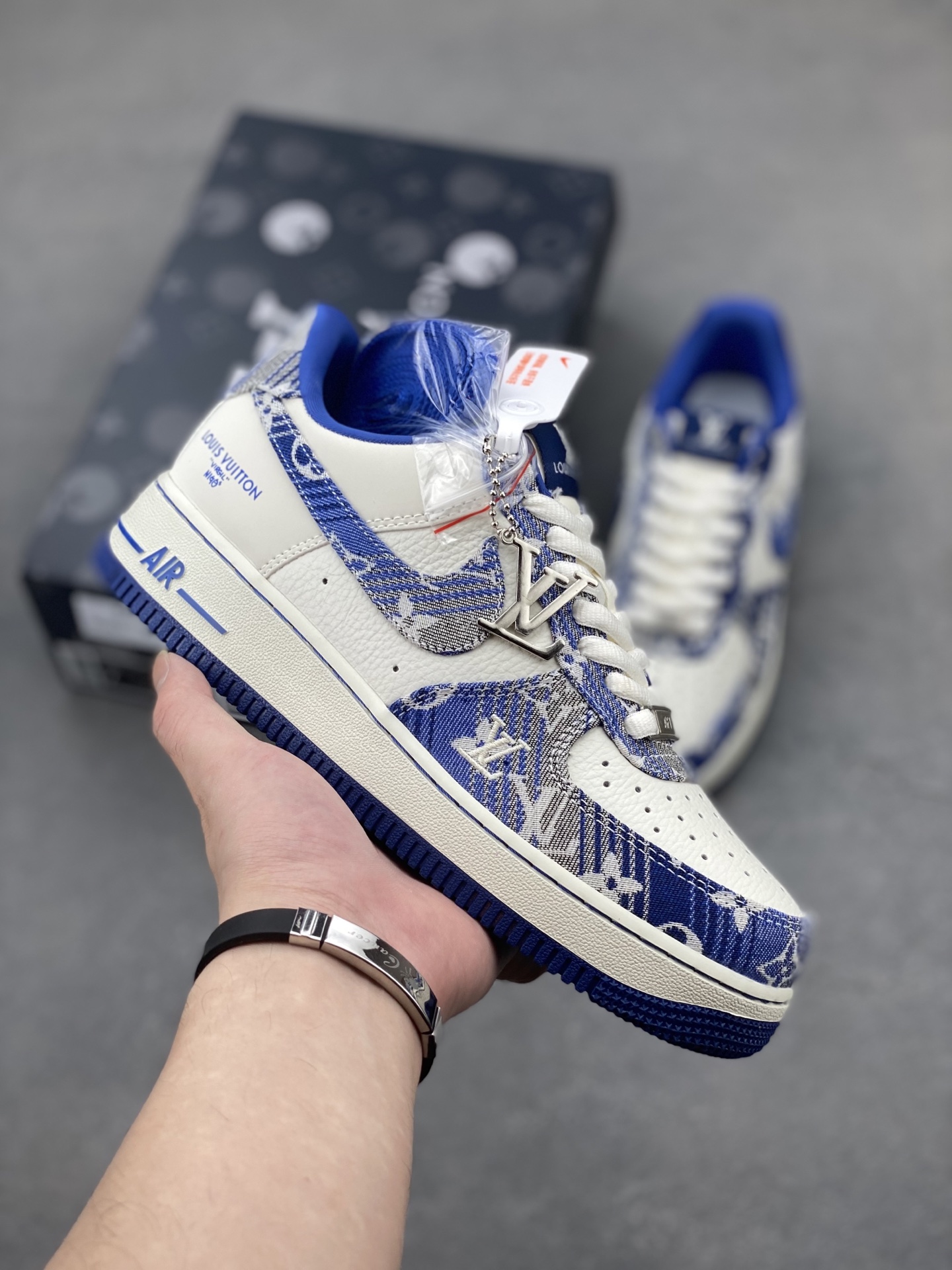Nike Air Force 1 Low Louis Vuitton Custom Sneakers - Limited Edition 2 i1748549814770 7514 0 0