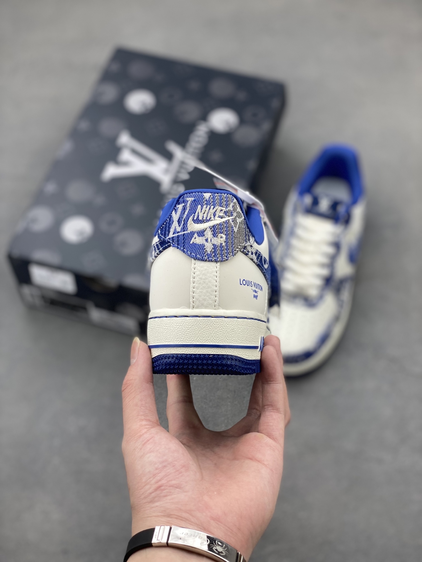 Nike Air Force 1 Low Louis Vuitton Custom Sneakers - Limited Edition 5 i1748549814971 2180 0 3
