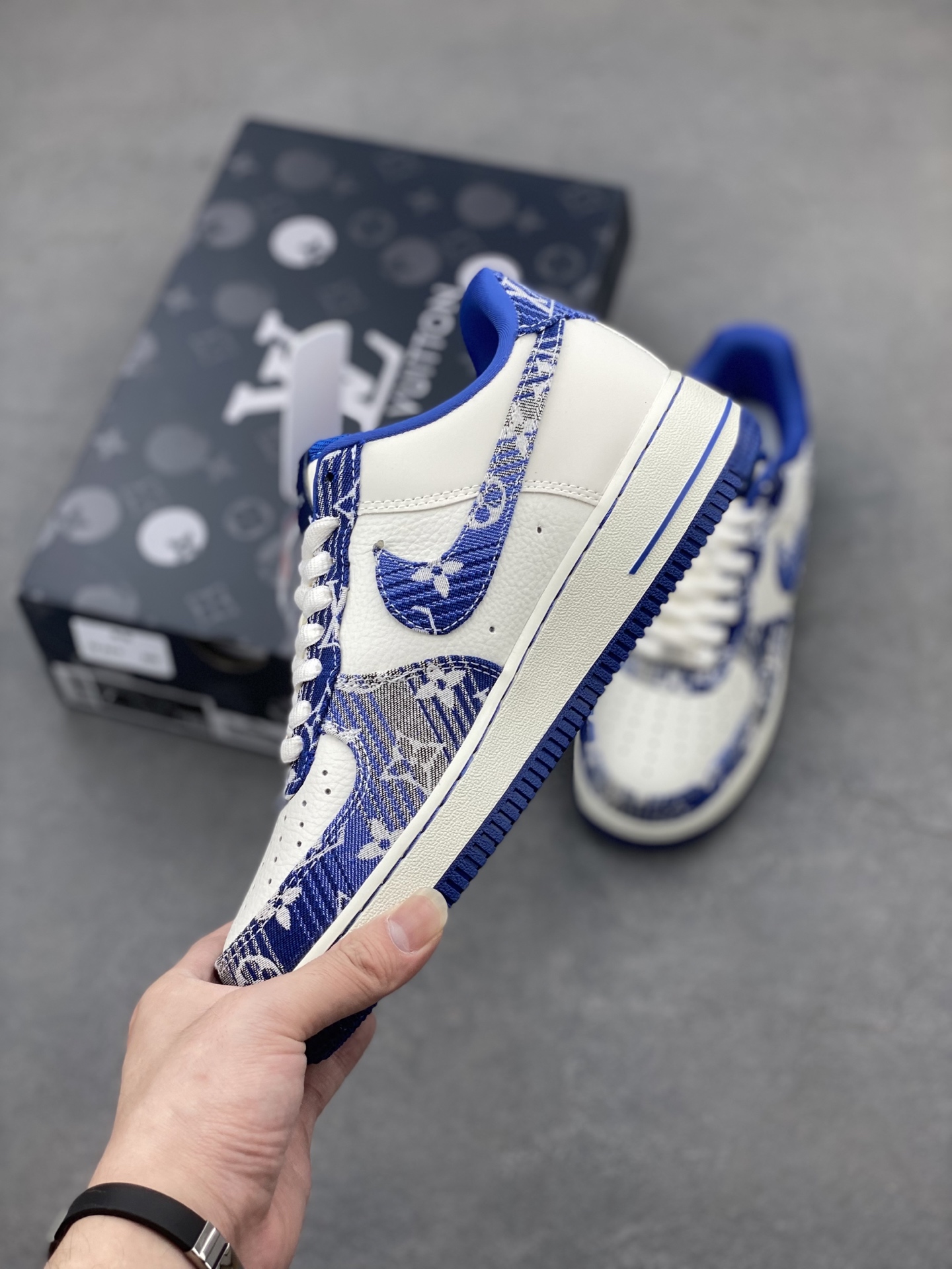 Nike Air Force 1 Low Louis Vuitton Custom Sneakers - Limited Edition 4 i1748549821331 9247 0 2