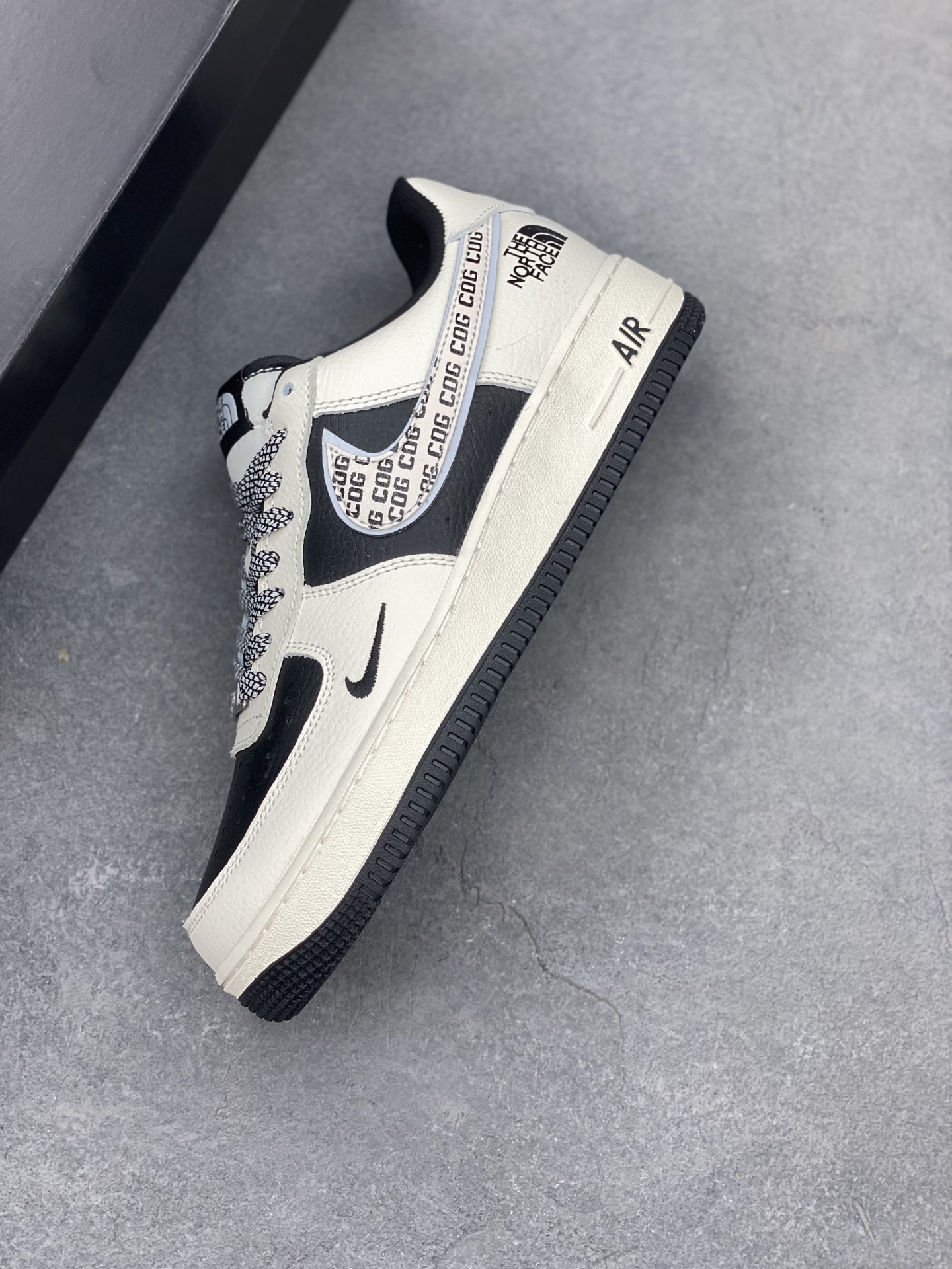 Nike Air Force 1 '07 Low The North Face CDG Black White Sneakers 8 i1748550008137 9201 0 6