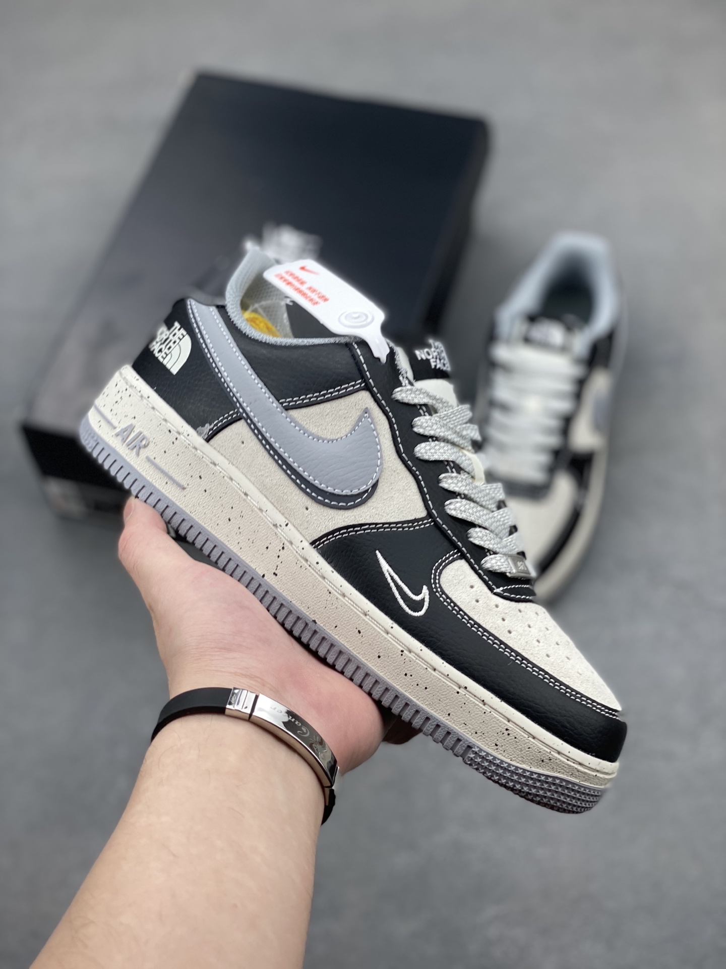 Nike Air Force 1 '07 Low The North Face Black Grey Sneakers 2 i1748550096883 6432 0 0