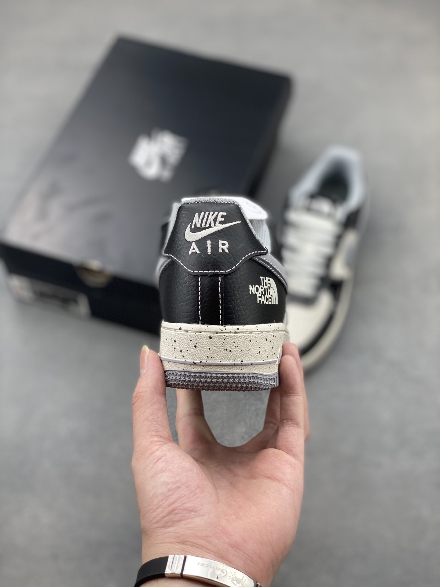 Nike Air Force 1 '07 Low The North Face Black Grey Sneakers 5 i1748550102646 4269 0 3