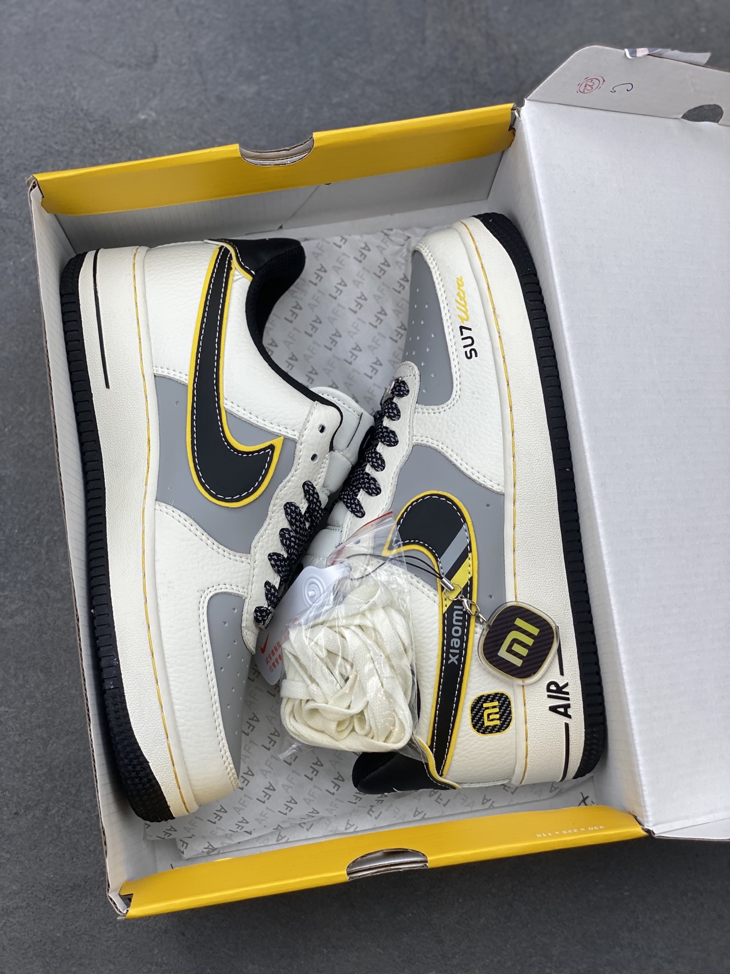 Nike Air Force 1 Low "Xiaomi" Custom Edition Sneakers - Limited Stock! 10 i1748550389785 1041 0 8