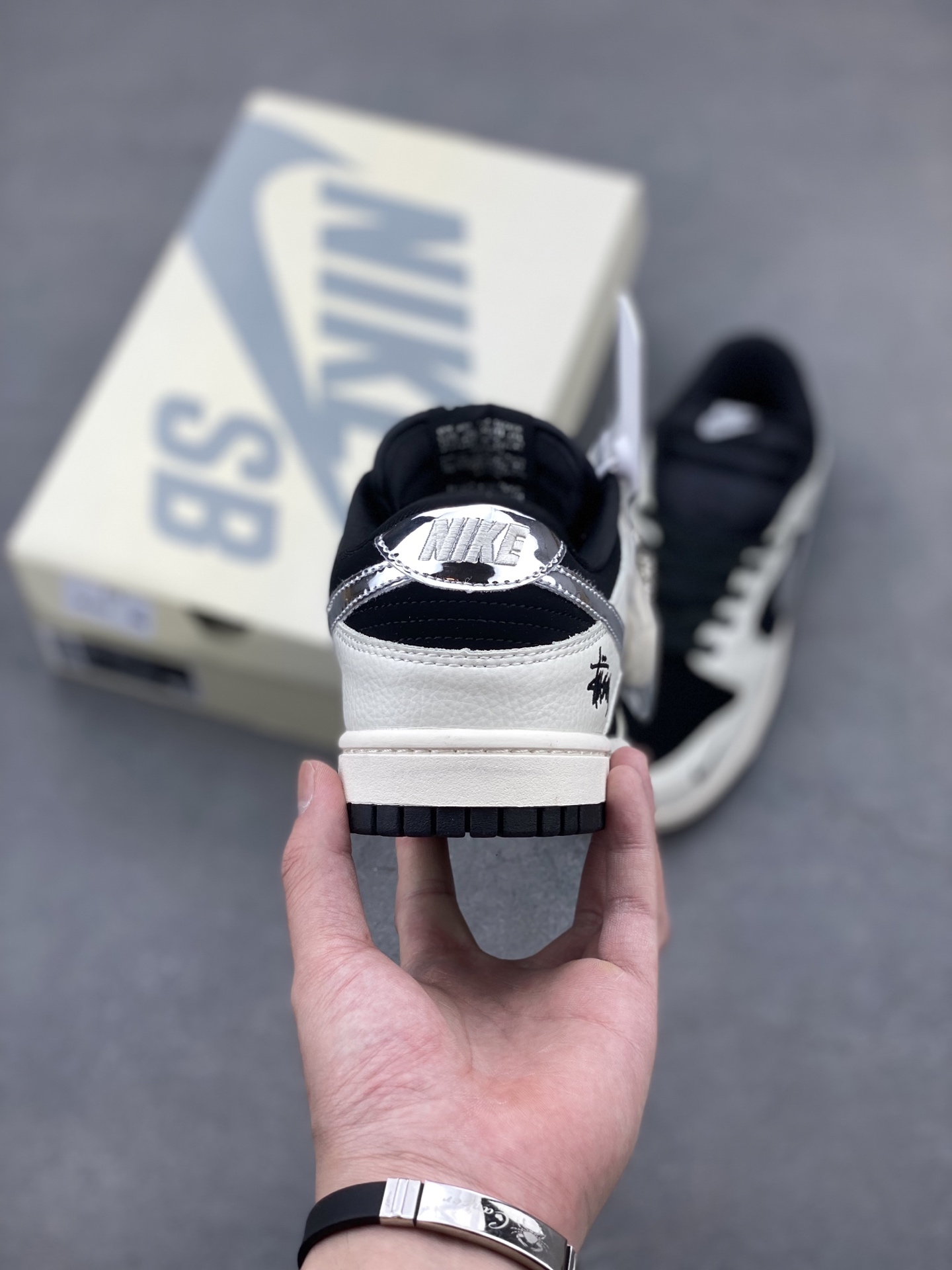 Nike SB Dunk Low x Stussy: Liquid Silver Accents & Premium Materials 4 i1749066346360 2963 0 3