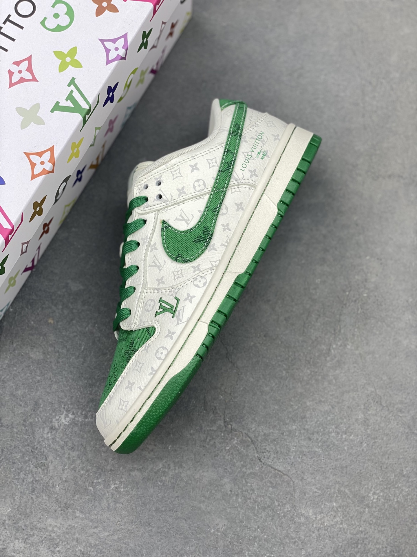 Nike SB Dunk Low Louis Vuitton Custom Casual Sneakers - Limited Edition 8 i1749066641362 3184 0 6