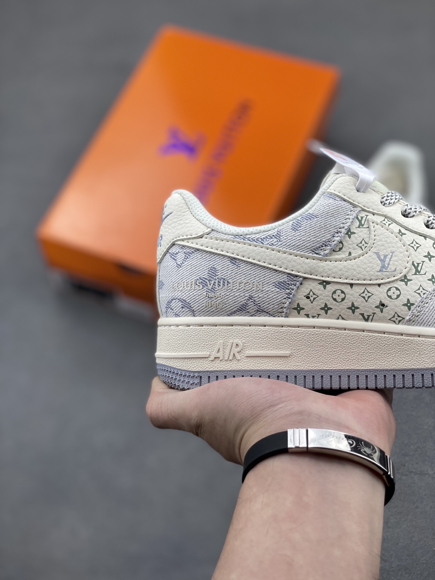 Nike Air Force 1 '07 Low Sneakers - Louis Vuitton Limited Edition 5 i1749067008363 1534 0 4