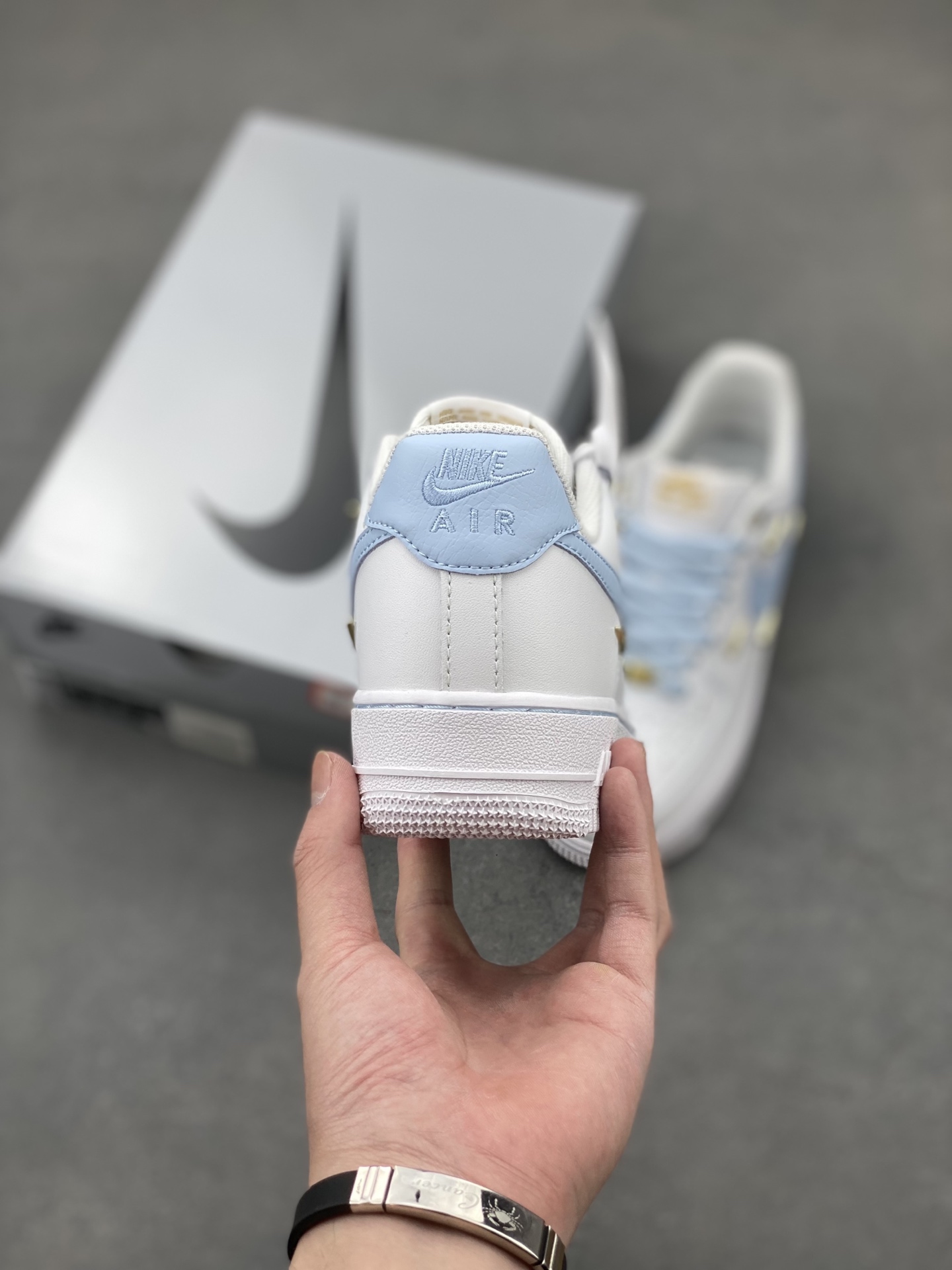 Nike Air Force 1 '07 Low White/Blue, Limited Edition Sneakers 5 i1749067146088 68 0 3