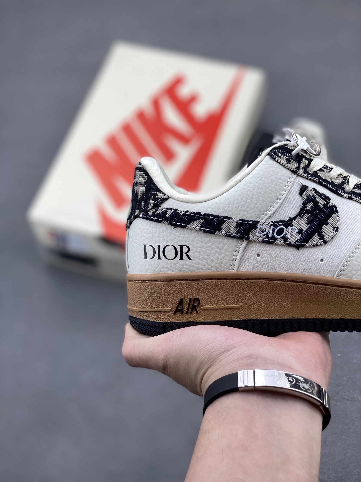 Nike Air Force 1 '07 Low Dior Custom Sneakers - Limited Edition 6 i1749067188861 6804 0 4