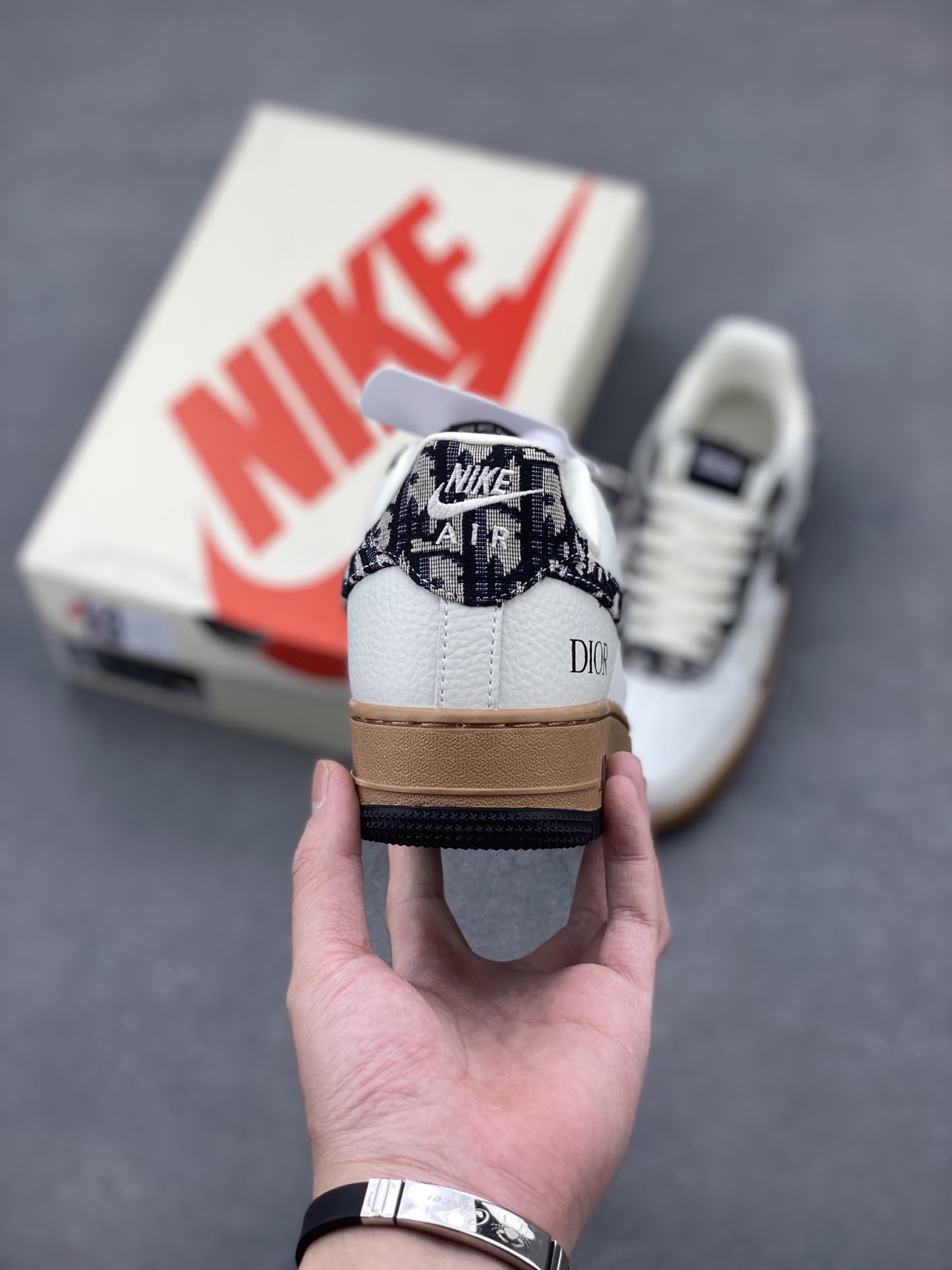 Nike Air Force 1 '07 Low Dior Custom Sneakers - Limited Edition 5 i1749067196668 3674 0 3
