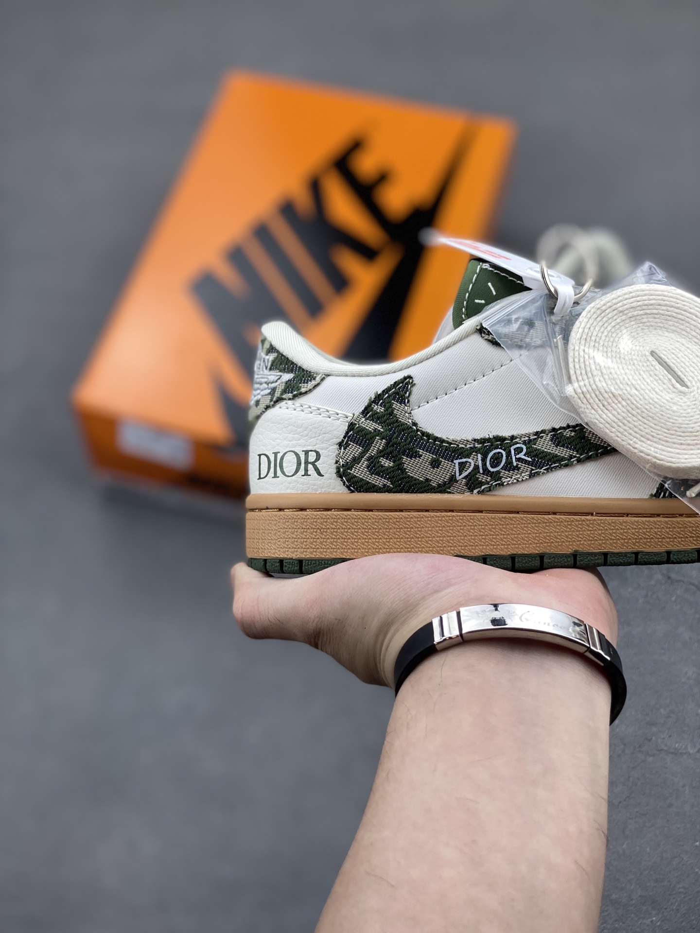 Travis Scott x Dior Air Jordan 1 Low Sneakers Designer Collaboration Shoe 6 i1750191448889 2822 0 4