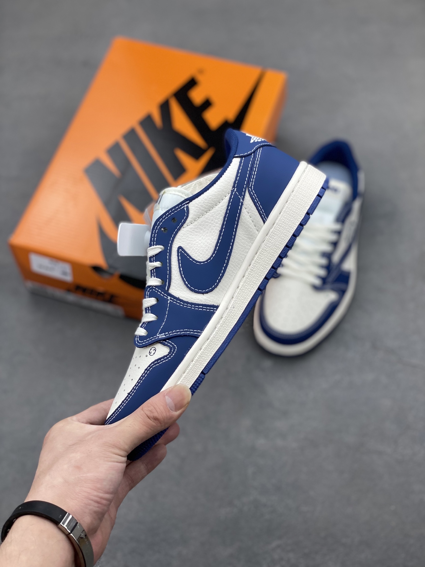 Travis Scott x Fragment Design x Jordan Air Jordan 1 Low OG SP 3 i1750192767227 7001 0 2