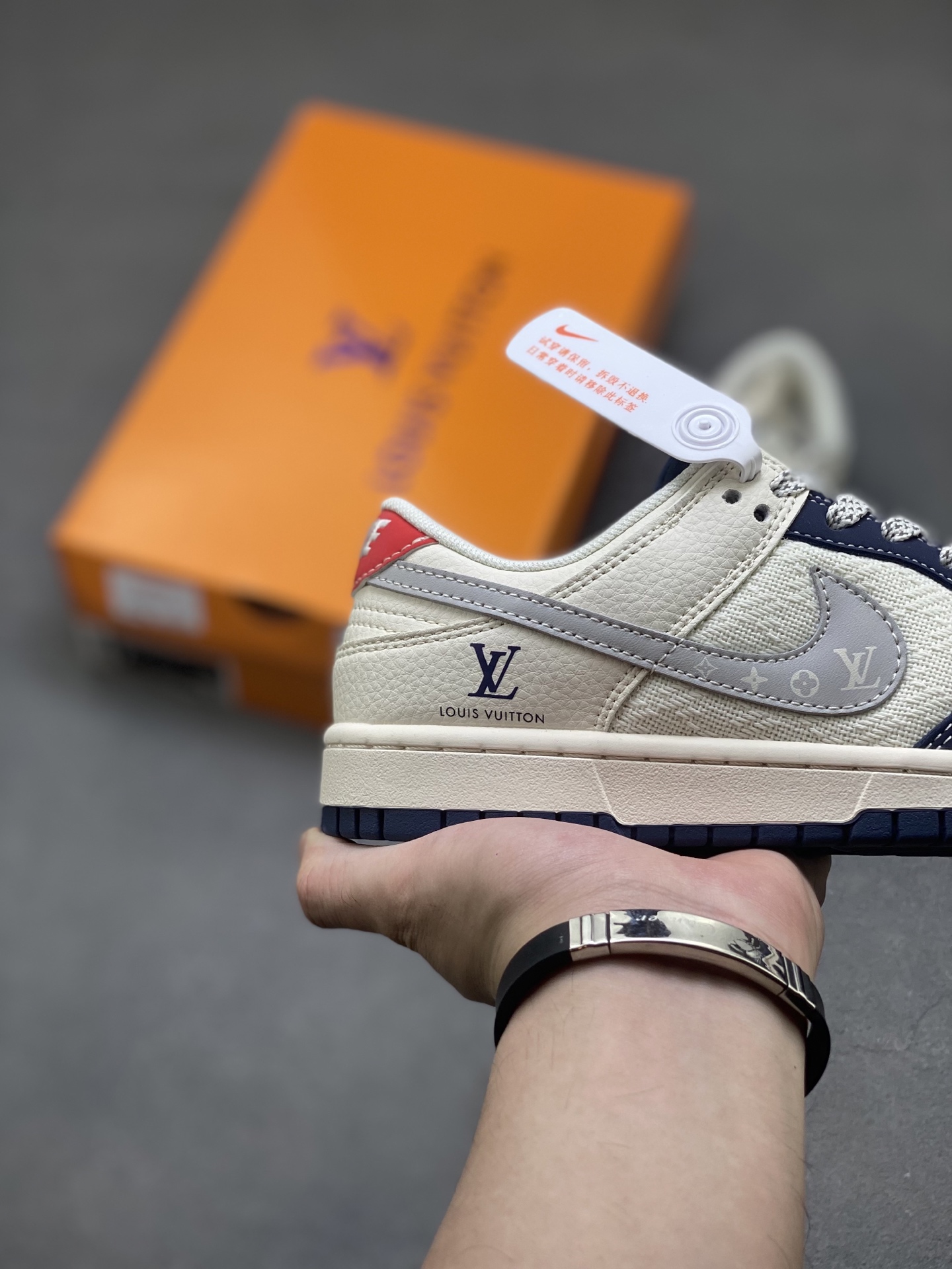 Nike SB Dunk Low Louis Vuitton Collab Blue Red Canvas Sneakers 6 i1750460851473 376 0 4