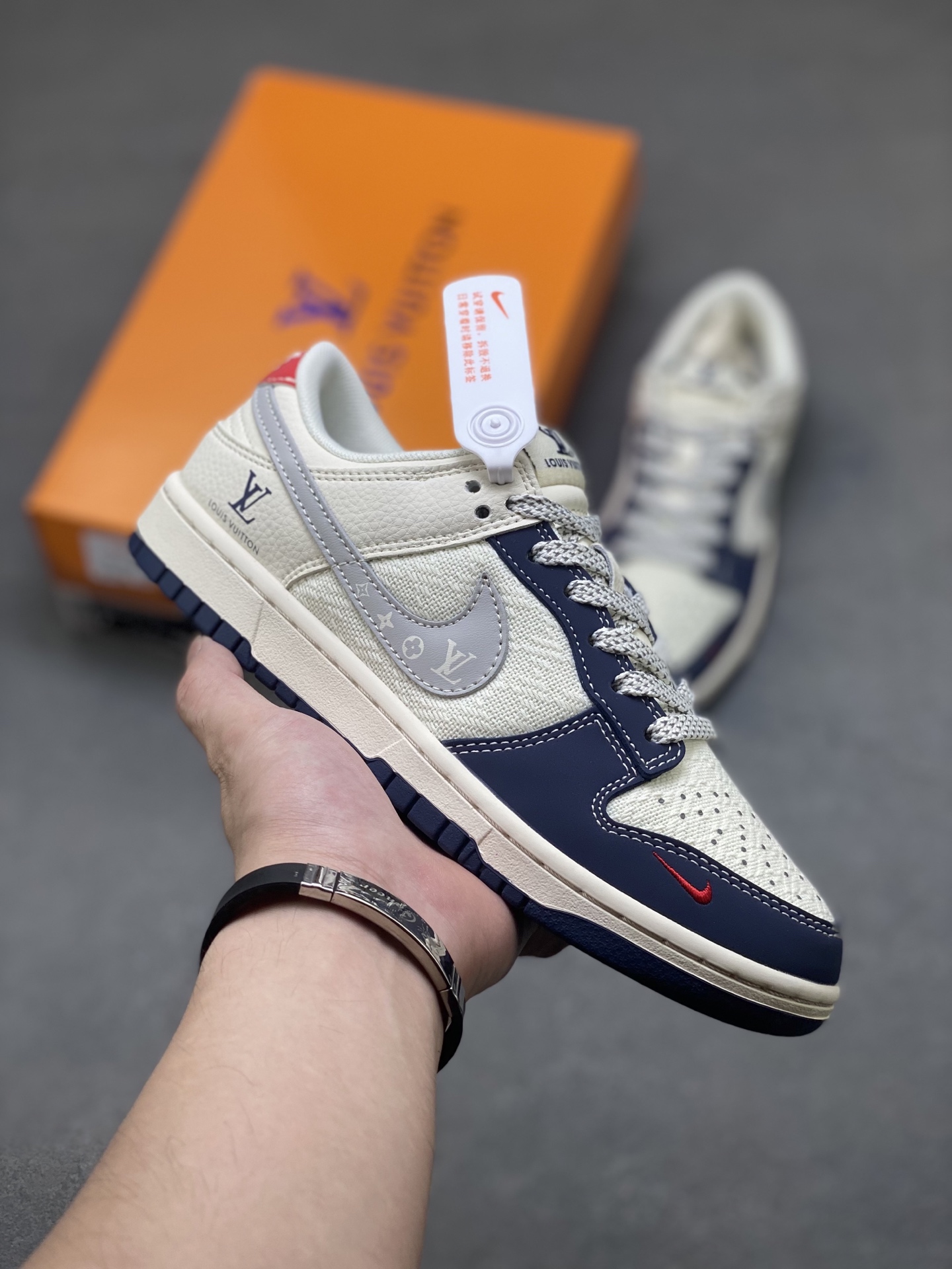 Nike SB Dunk Low Louis Vuitton Collab Blue Red Canvas Sneakers 2 i1750460851551 7265 0 0