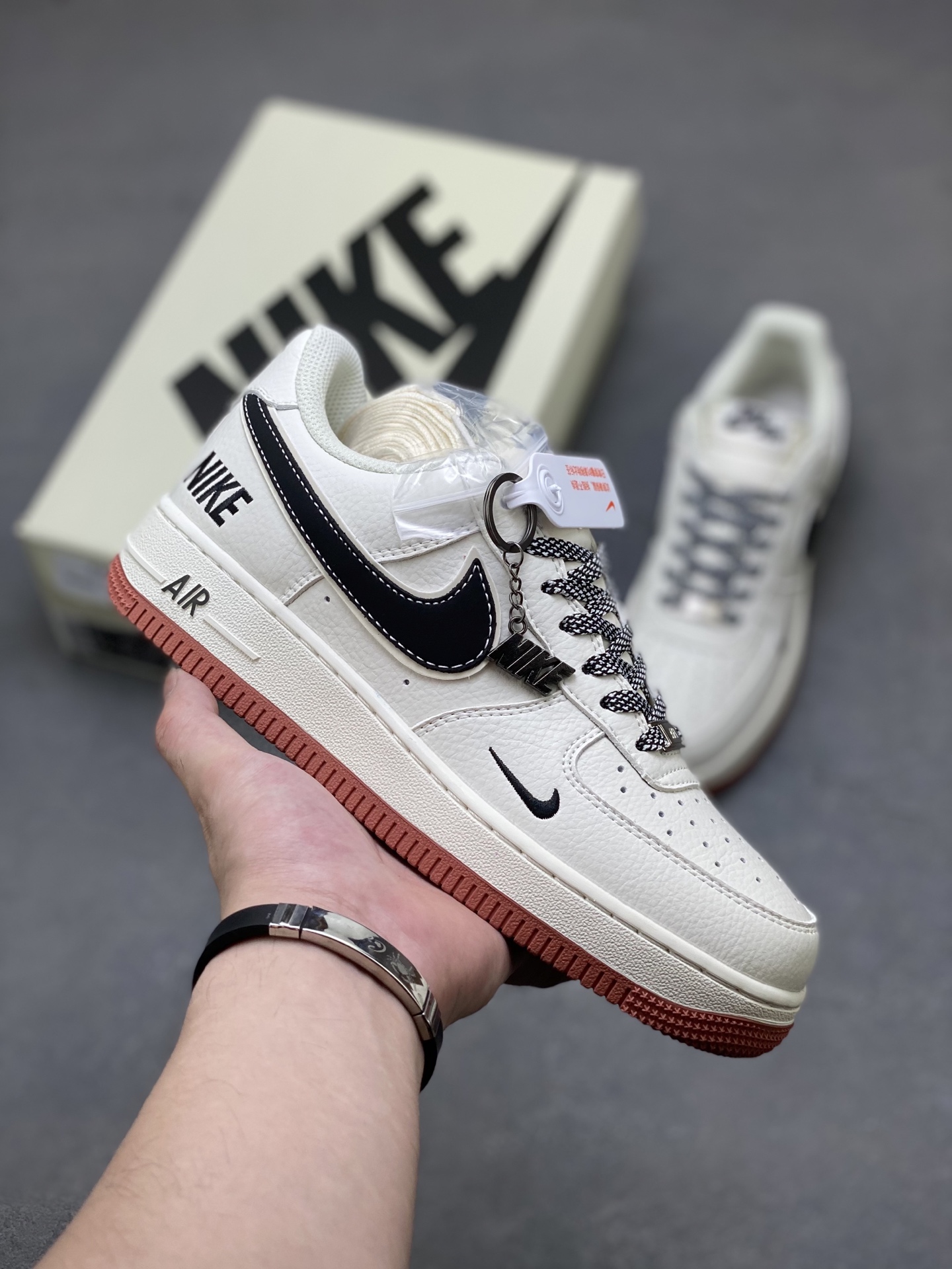 Nike Air Force 1 '07 Low Sneakers - Limited Edition, Premium Comfort 2 i1750617153088 6678 0 0
