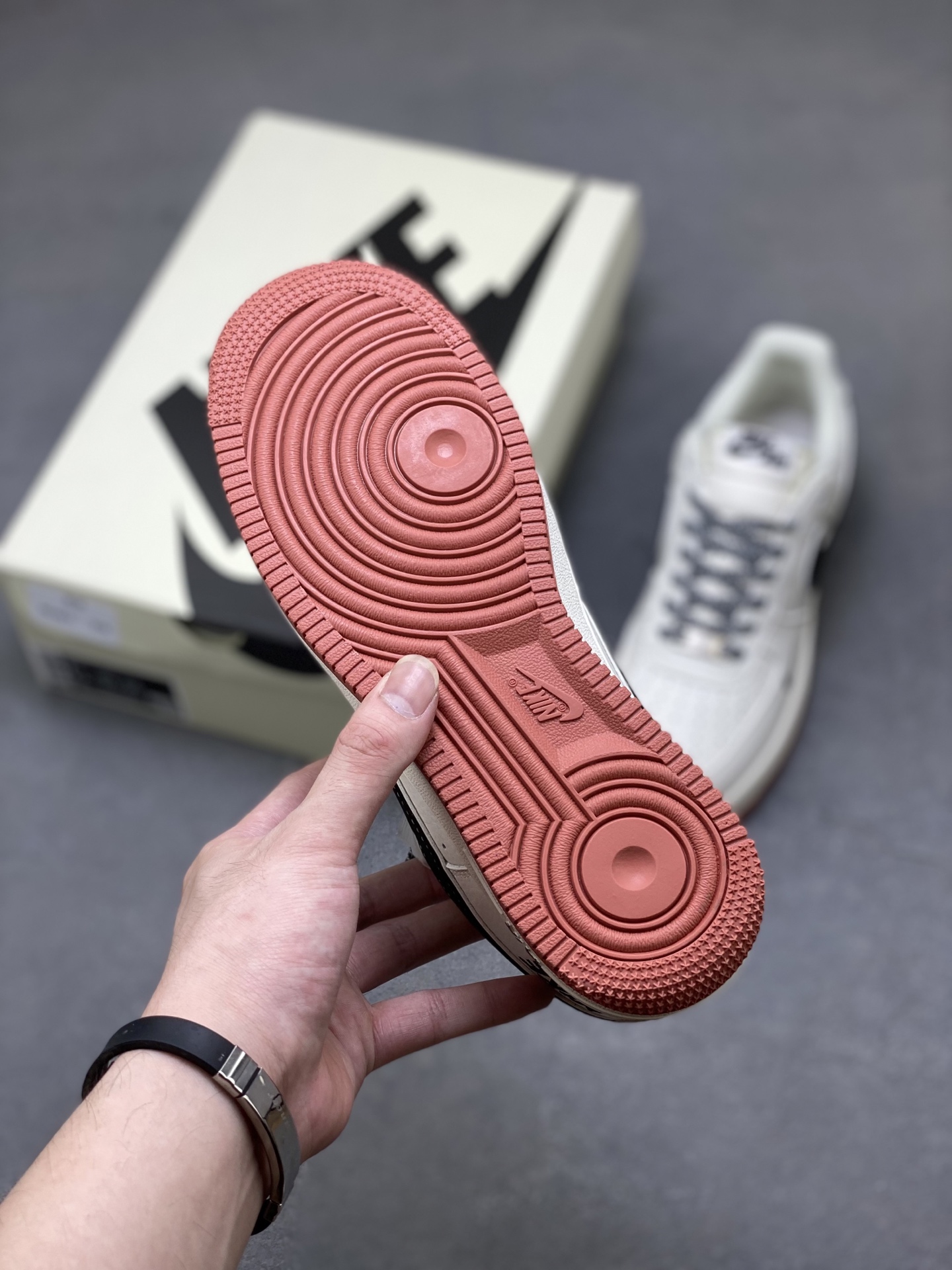 Nike Air Force 1 '07 Low Sneakers - Limited Edition, Premium Comfort 7 i1750617158391 465 0 5