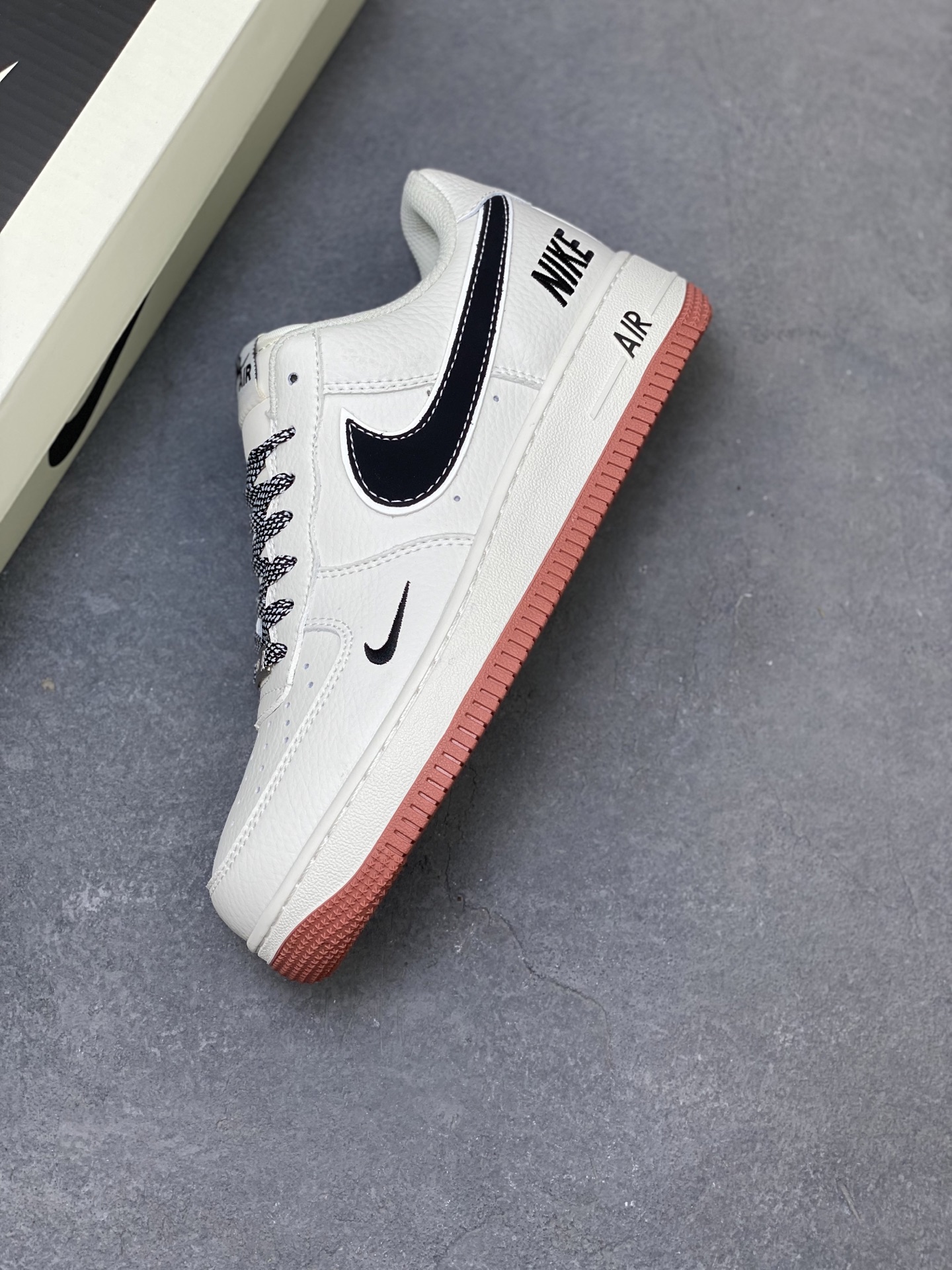 Nike Air Force 1 '07 Low Sneakers - Limited Edition, Premium Comfort 8 i1750617158426 3629 0 6