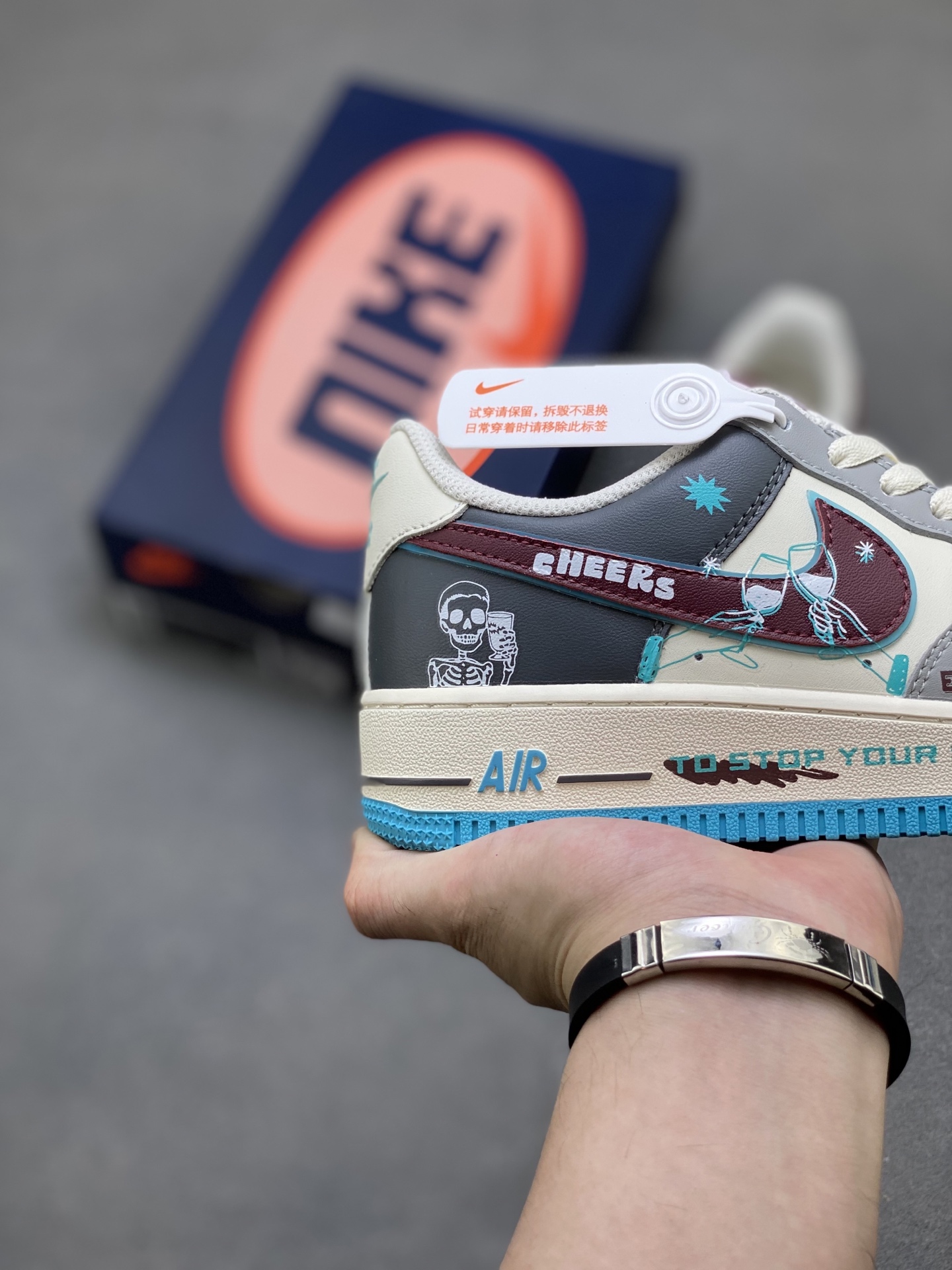 Nike Air Force 1 '07 Low Sneakers - Limited Edition Design & Comfort 6 i1750617304890 845 0 4
