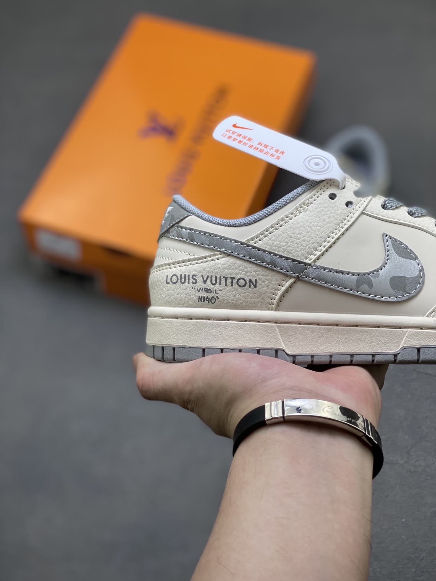 Nike Air Dunk LOW 1 'Louis Vuitton' Limited Edition Fashion Sneakers 6 i1750703303932 9973 0 4